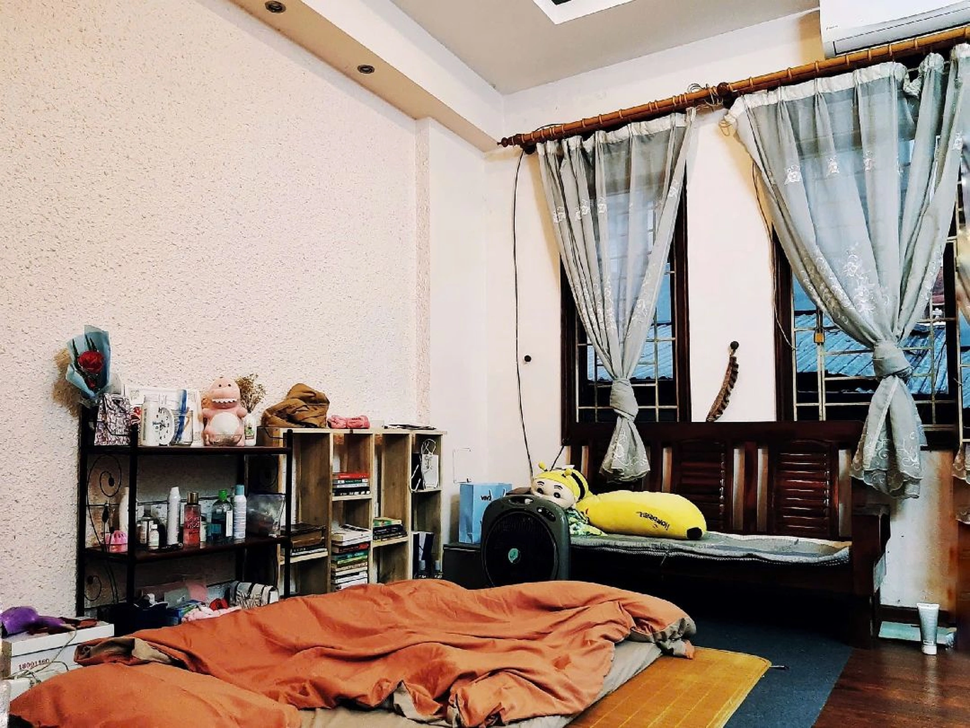 Nhà mặt ngõ cách Cầu Giấy 30m, P. Quan Hoa, Q. Cầu Giấy, TP. Hà Nội