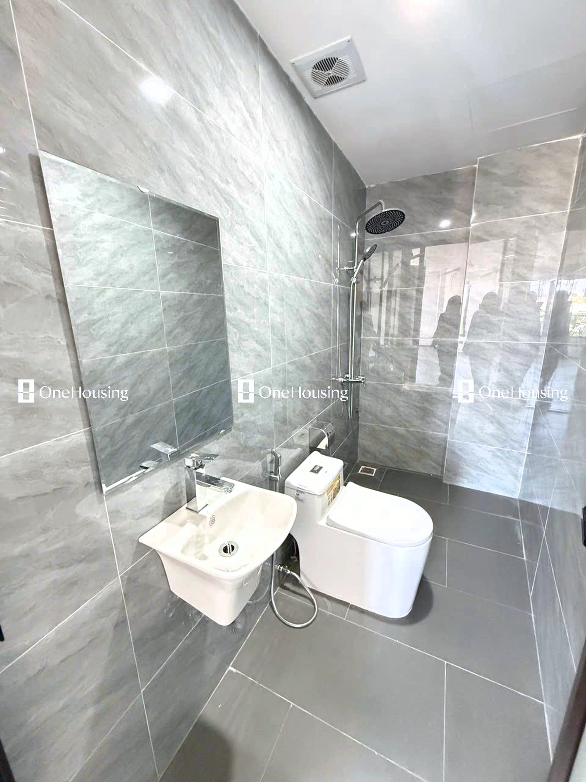 Nhà mặt ngõ cách An Dương Vương 50m, P. Phú Thượng, Q. Tây Hồ, TP. Hà Nội