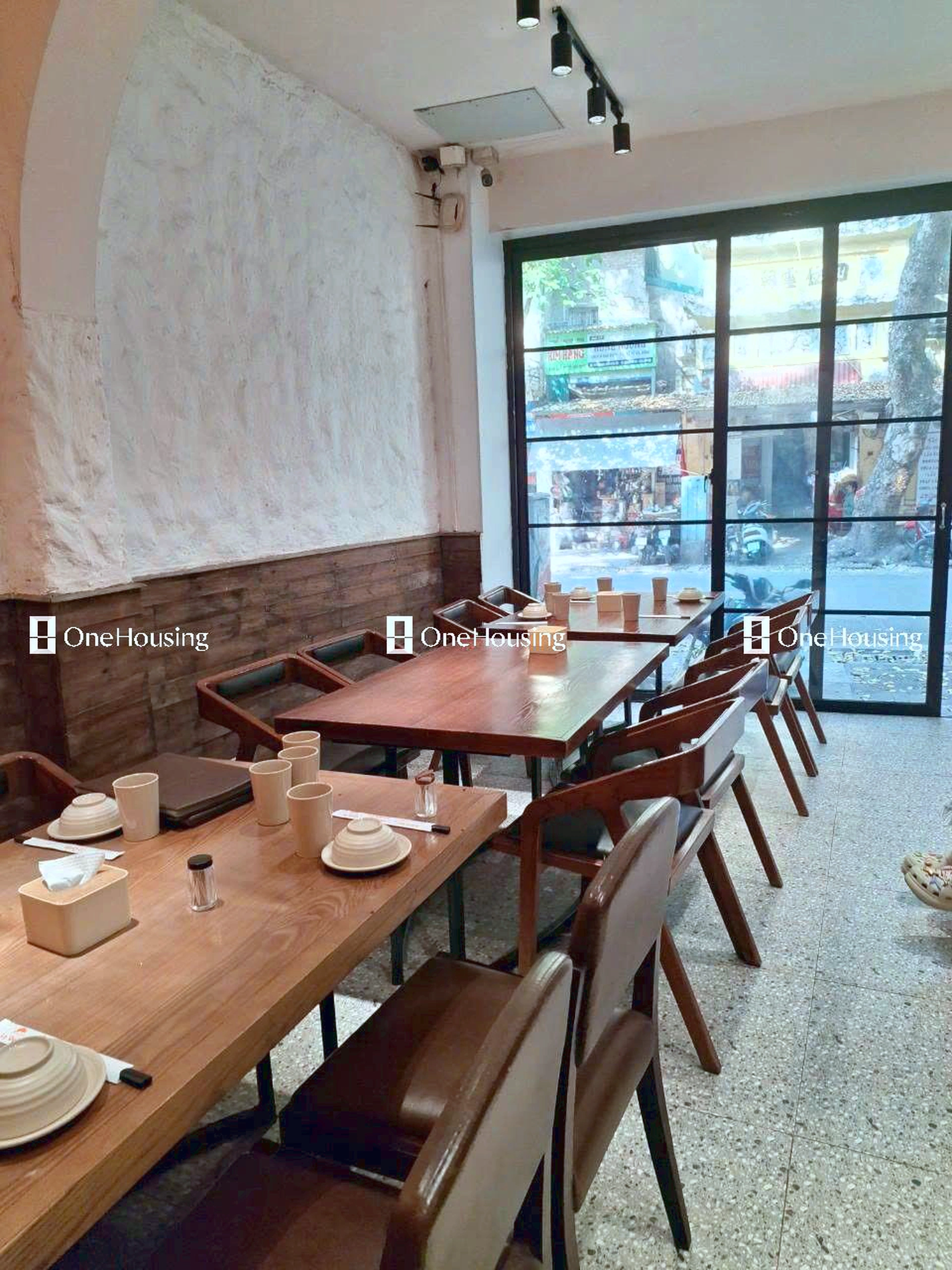 Nhà mặt phố Hàng Lược, P. Đồng Xuân, Q. Hoàn Kiếm, TP. Hà Nội