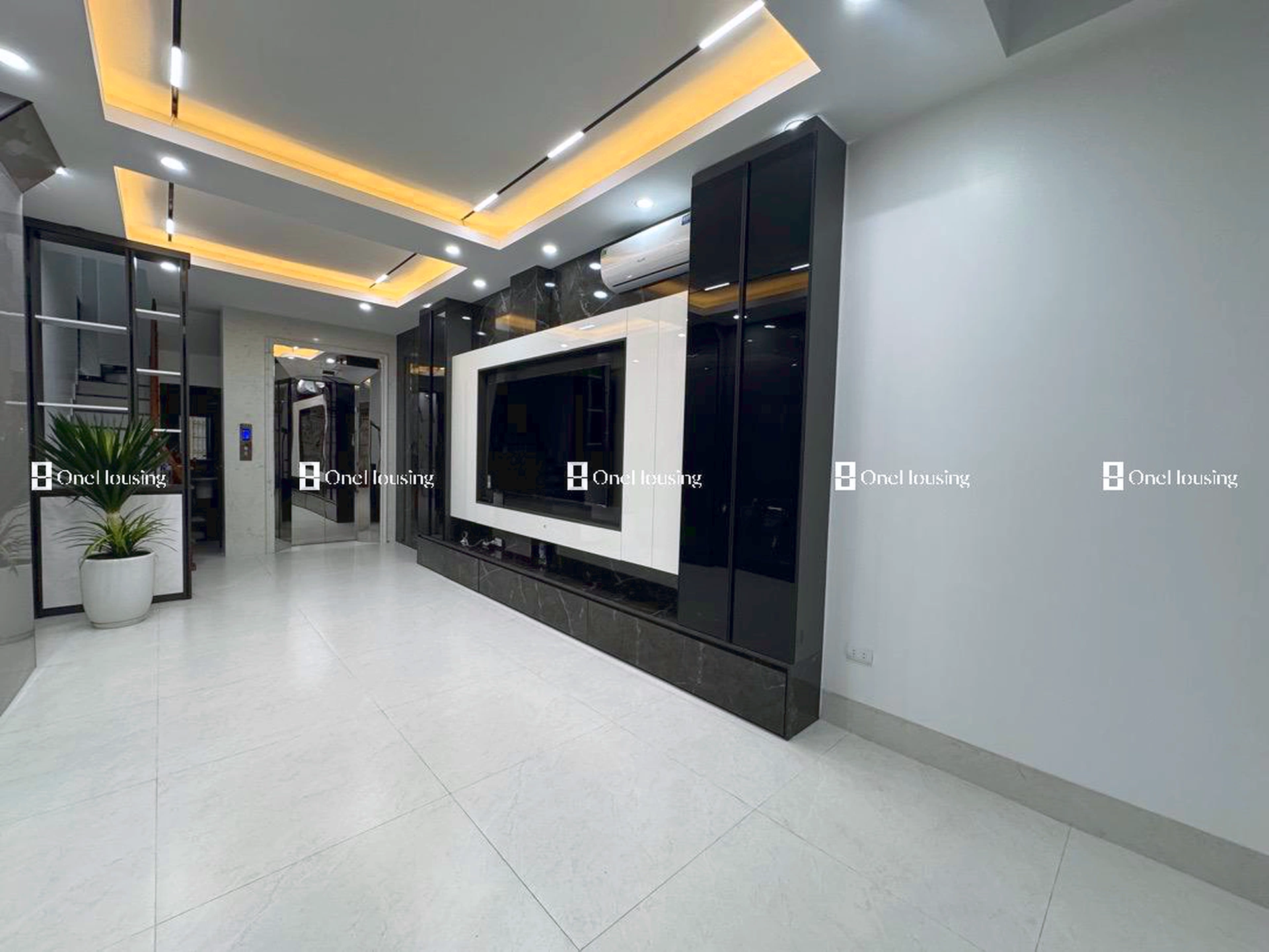 Nhà mặt ngõ cách Ngọc Lâm 50m, P. Bồ Đề, Q. Long Biên, TP. Hà Nội