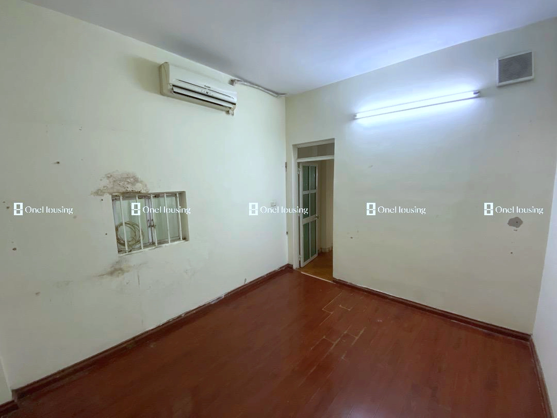 Nhà mặt phố Thanh Am, P. Việt Hưng, Q. Long Biên, TP. Hà Nội