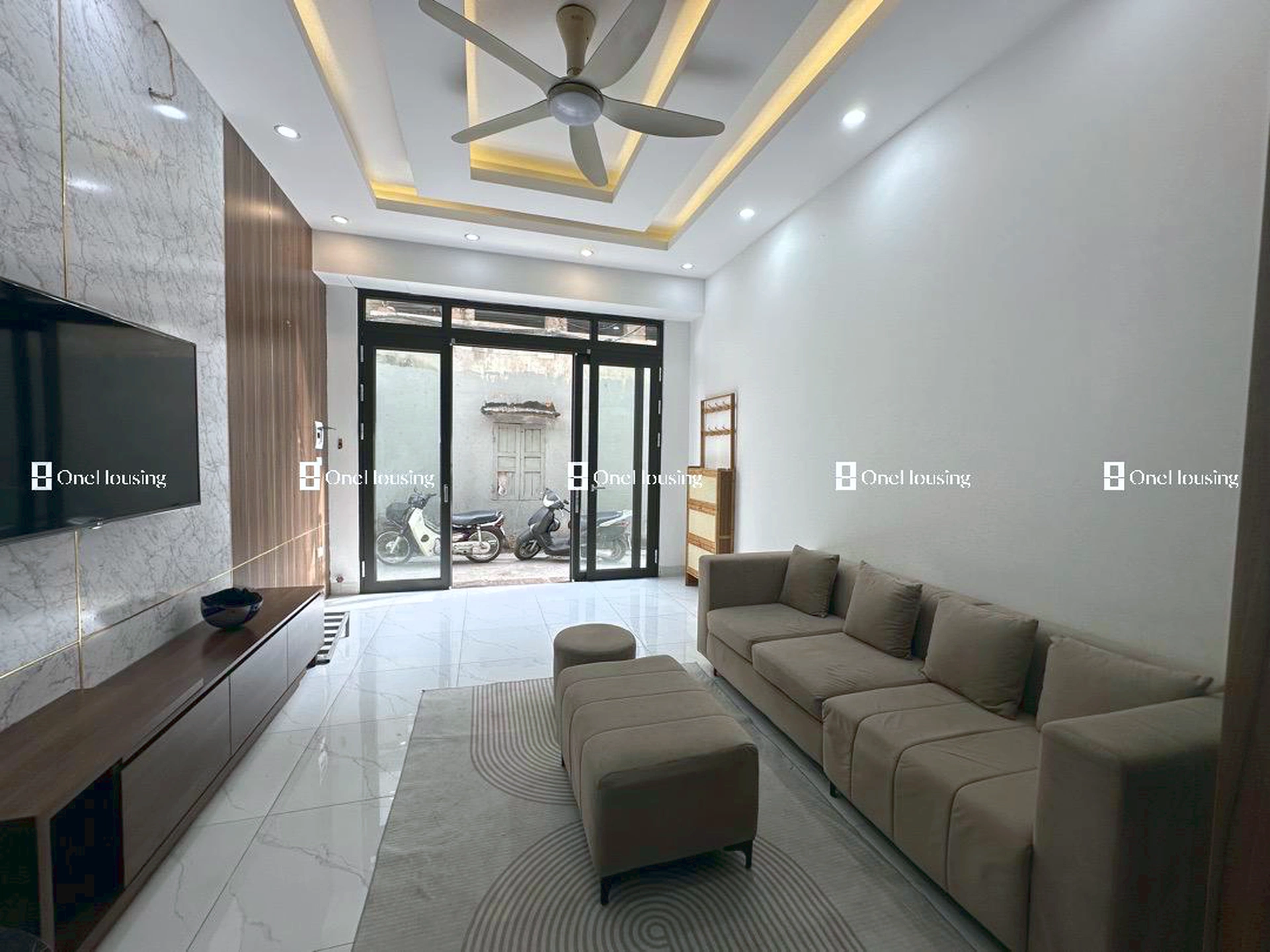 Nhà mặt ngõ cách Hoa Lâm 200m, P. Việt Hưng, Q. Long Biên, TP. Hà Nội