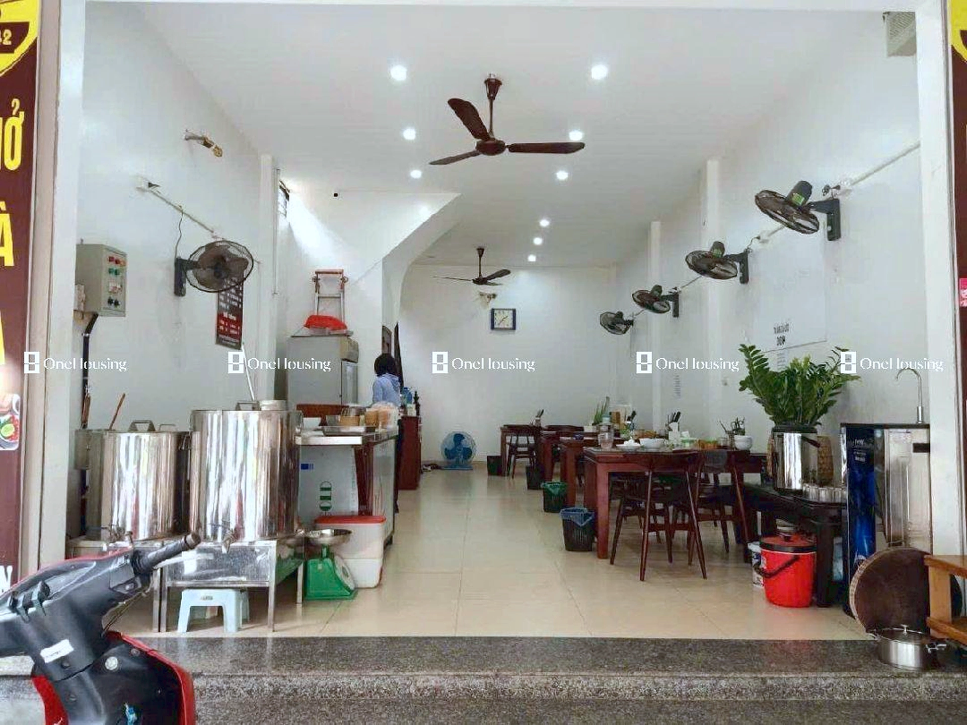 Nhà mặt phố Định Công, P. Định Công, Q. Hoàng Mai, TP. Hà Nội