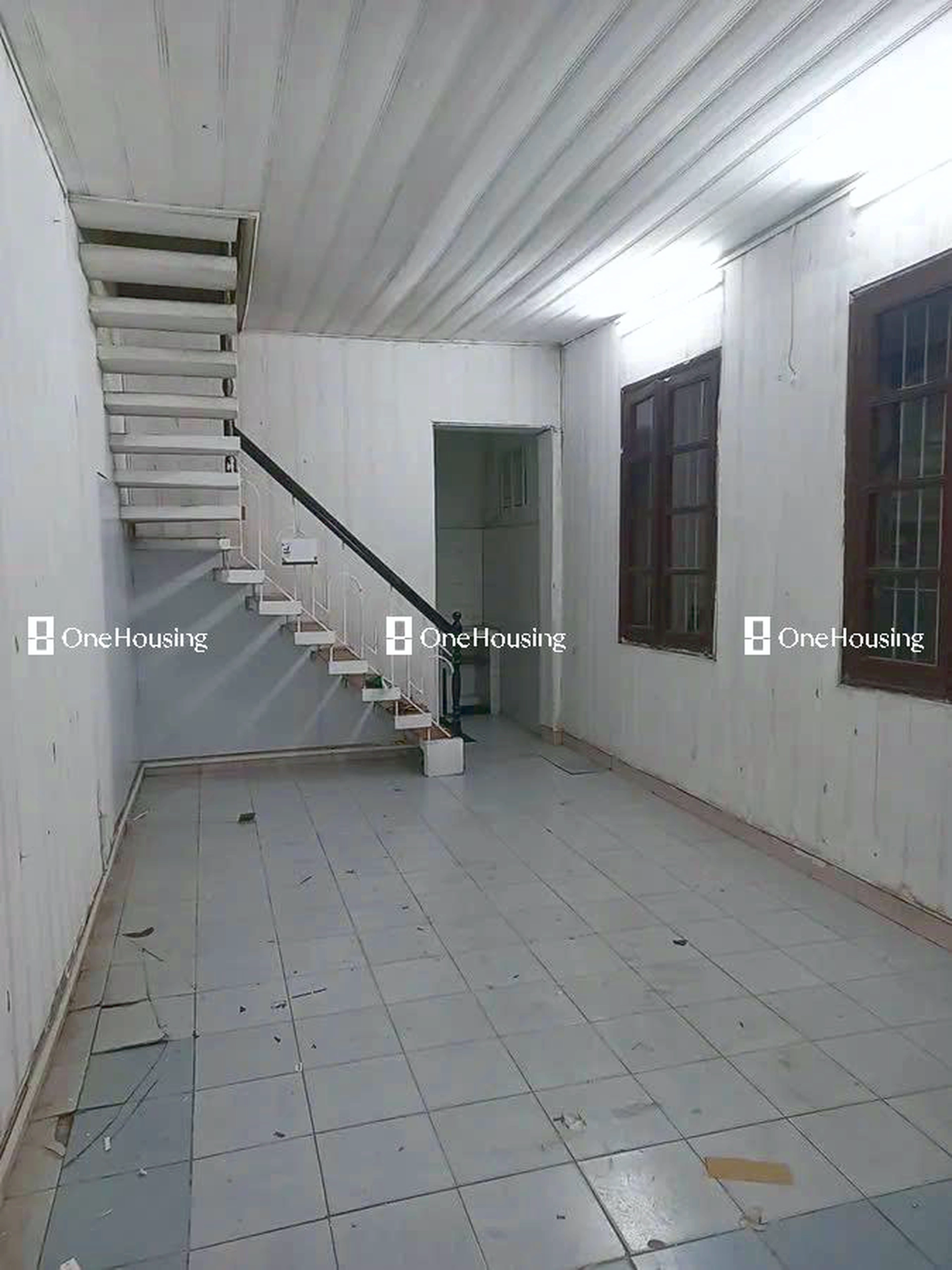 Nhà mặt ngõ cách Bùi Thị Xuân 10m, P. Nguyễn Du, Q. Hai Bà Trưng, TP. Hà Nội