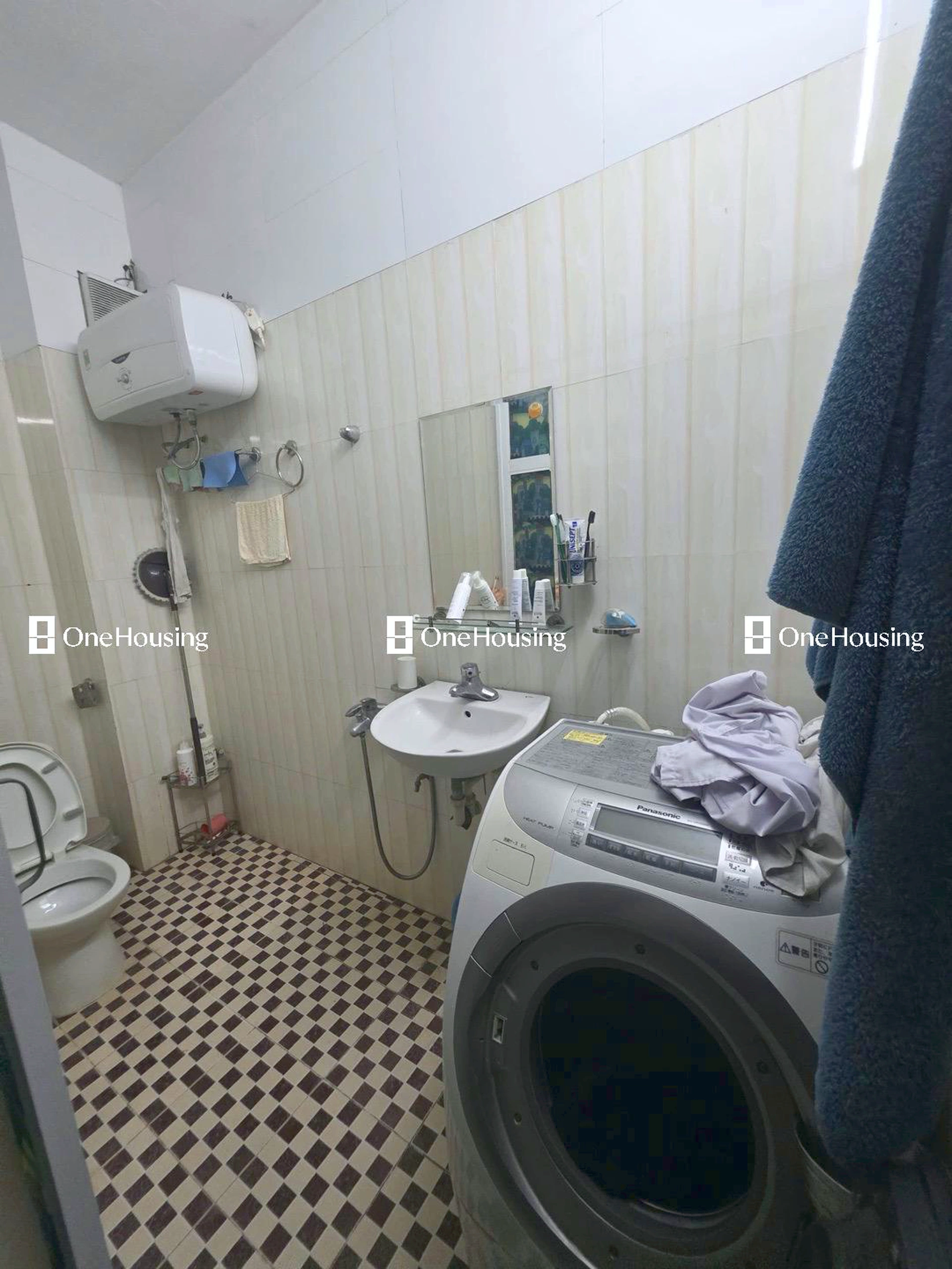 Nhà mặt ngõ cách Quan Hoa 50m, P. Dịch Vọng, Q. Cầu Giấy, TP. Hà Nội
