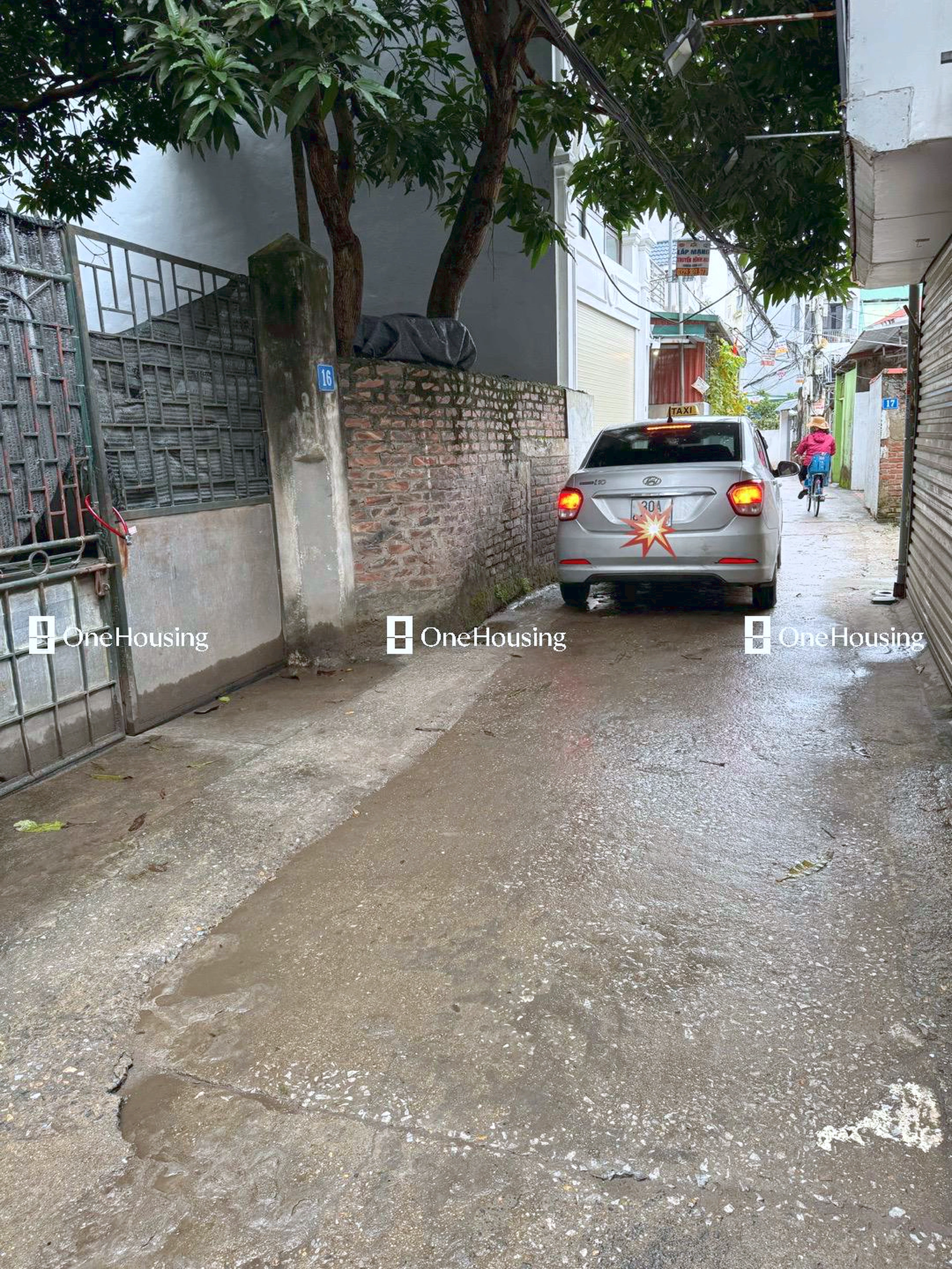 Nhà mặt ngõ cách Nguyễn Văn Linh 80m, P. Thạch Bàn, Q. Long Biên, TP. Hà Nội