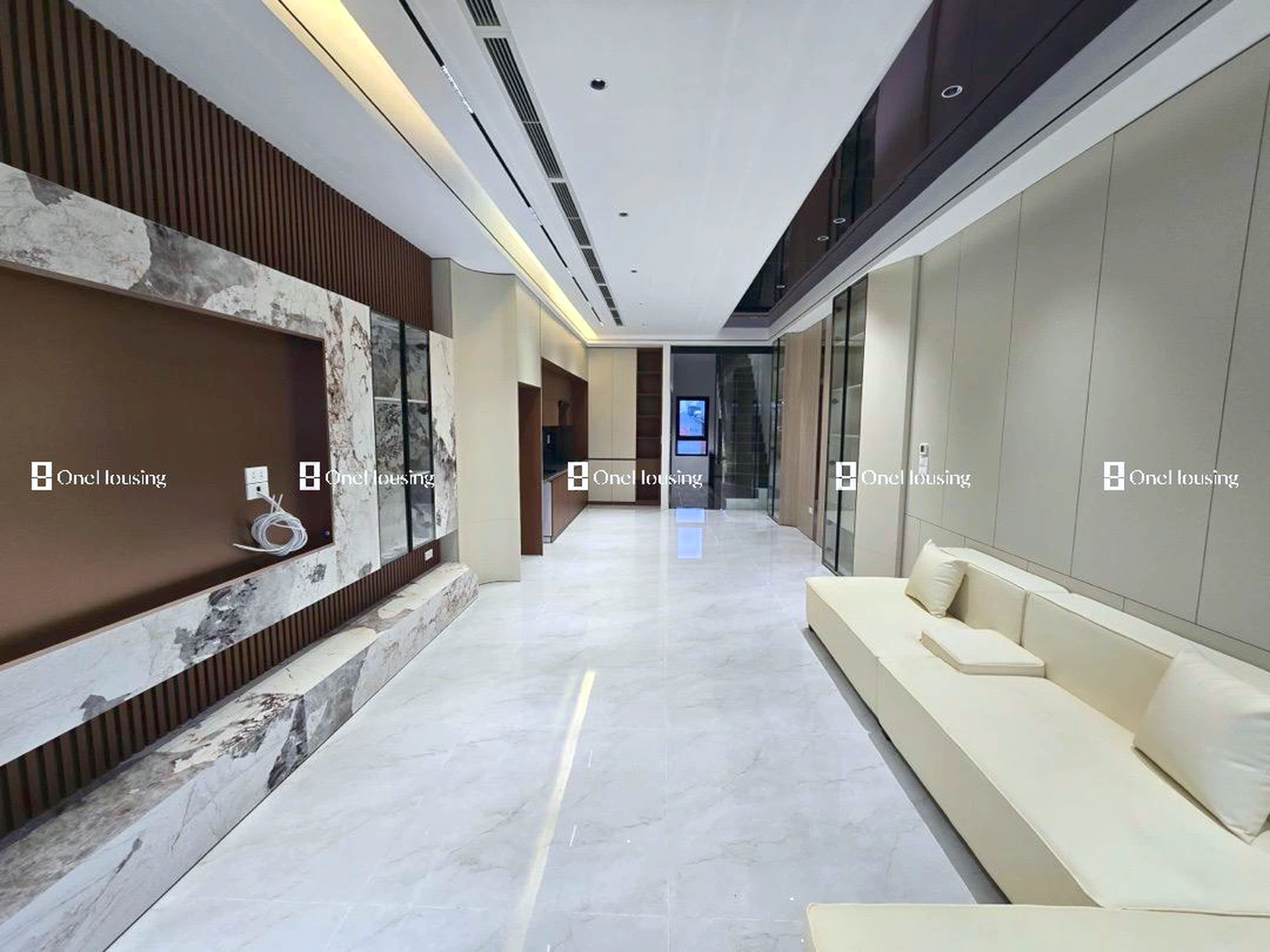 Nhà mặt ngõ cách Bát Khối (Mặt đê sông Hồng) 40m, P. Long Biên, Q. Long Biên, TP. Hà Nội