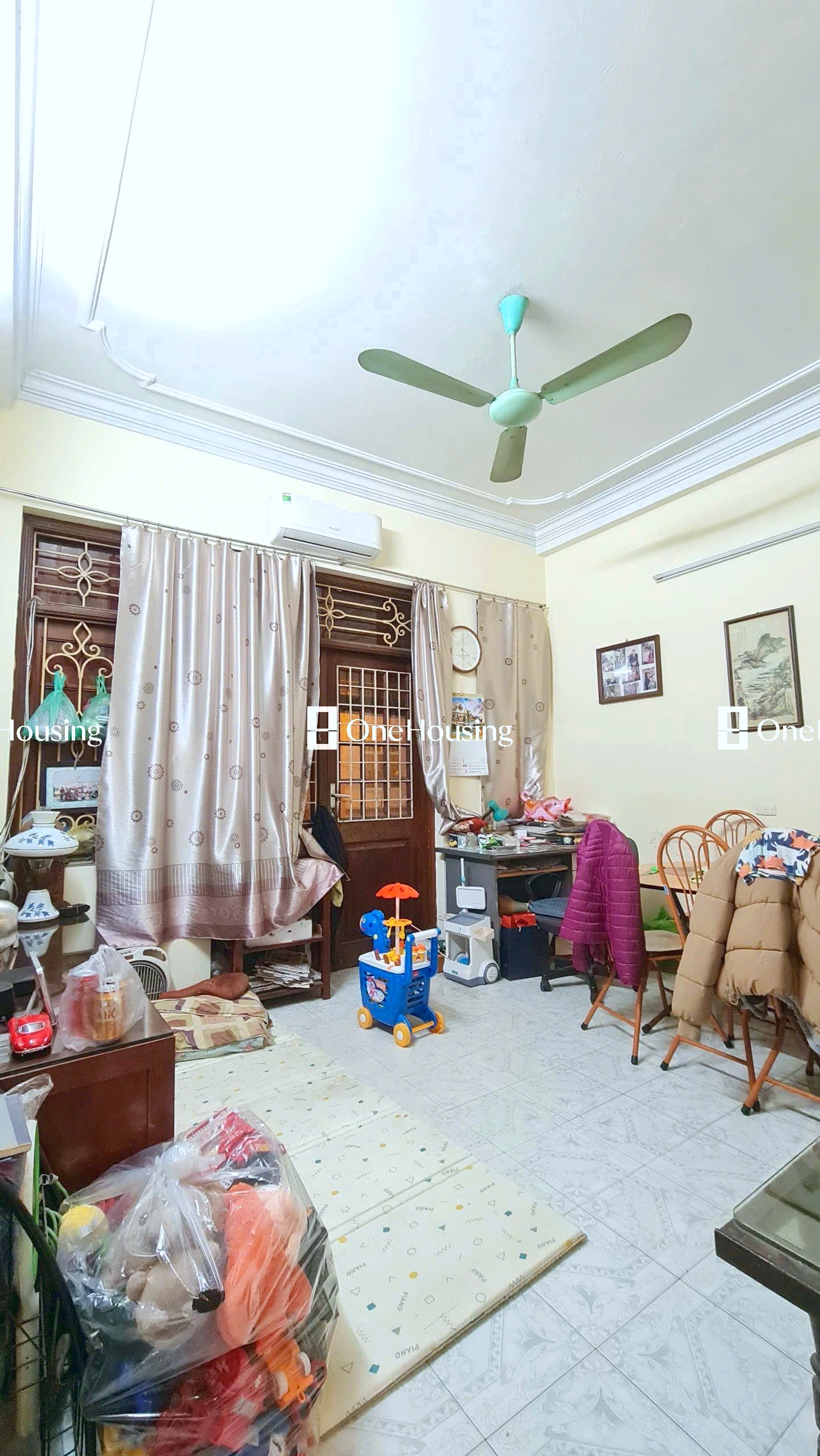 Nhà mặt phố Đặng Trần Côn, P. Quốc Tử Giám, Q. Đống Đa, TP. Hà Nội
