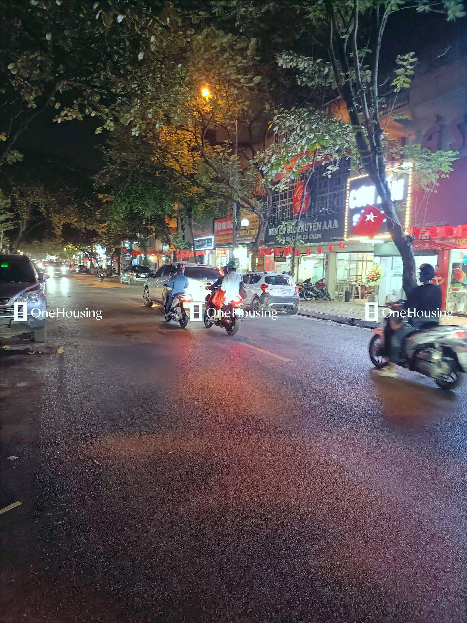 Nhà mặt phố Ngọc Lâm, P. Ngọc Lâm, Q. Long Biên, TP. Hà Nội