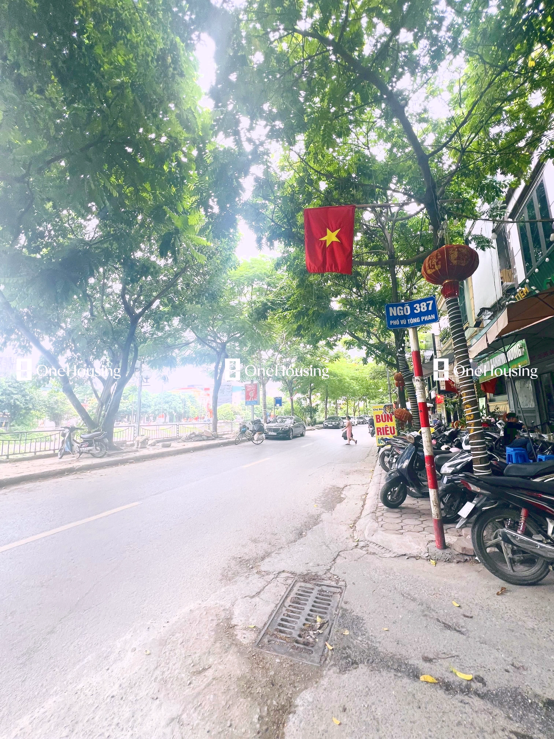 Nhà mặt ngõ cách Vũ Tông Phan 5m, P. Khương Trung, Q. Thanh Xuân, TP. Hà Nội