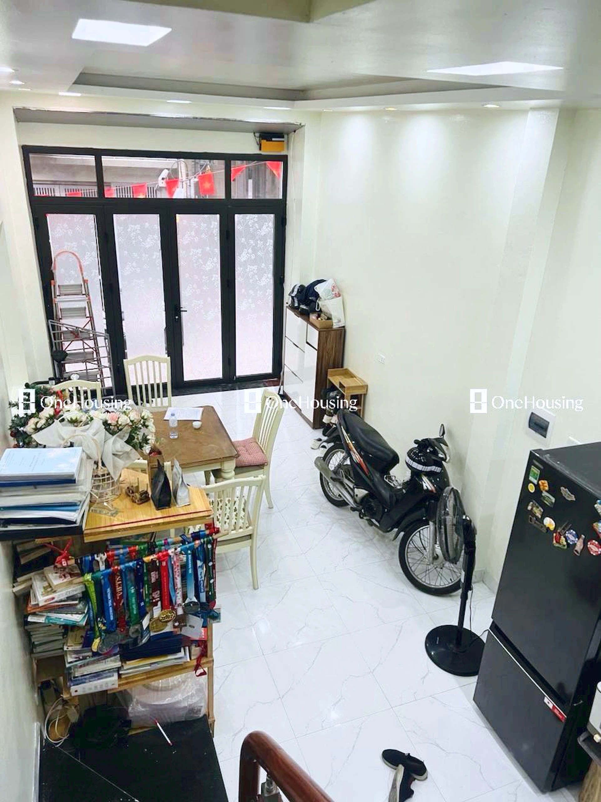 Nhà mặt ngõ cách Lạc Long Quân 50m, P. Nghĩa Đô, Q. Cầu Giấy, TP. Hà Nội