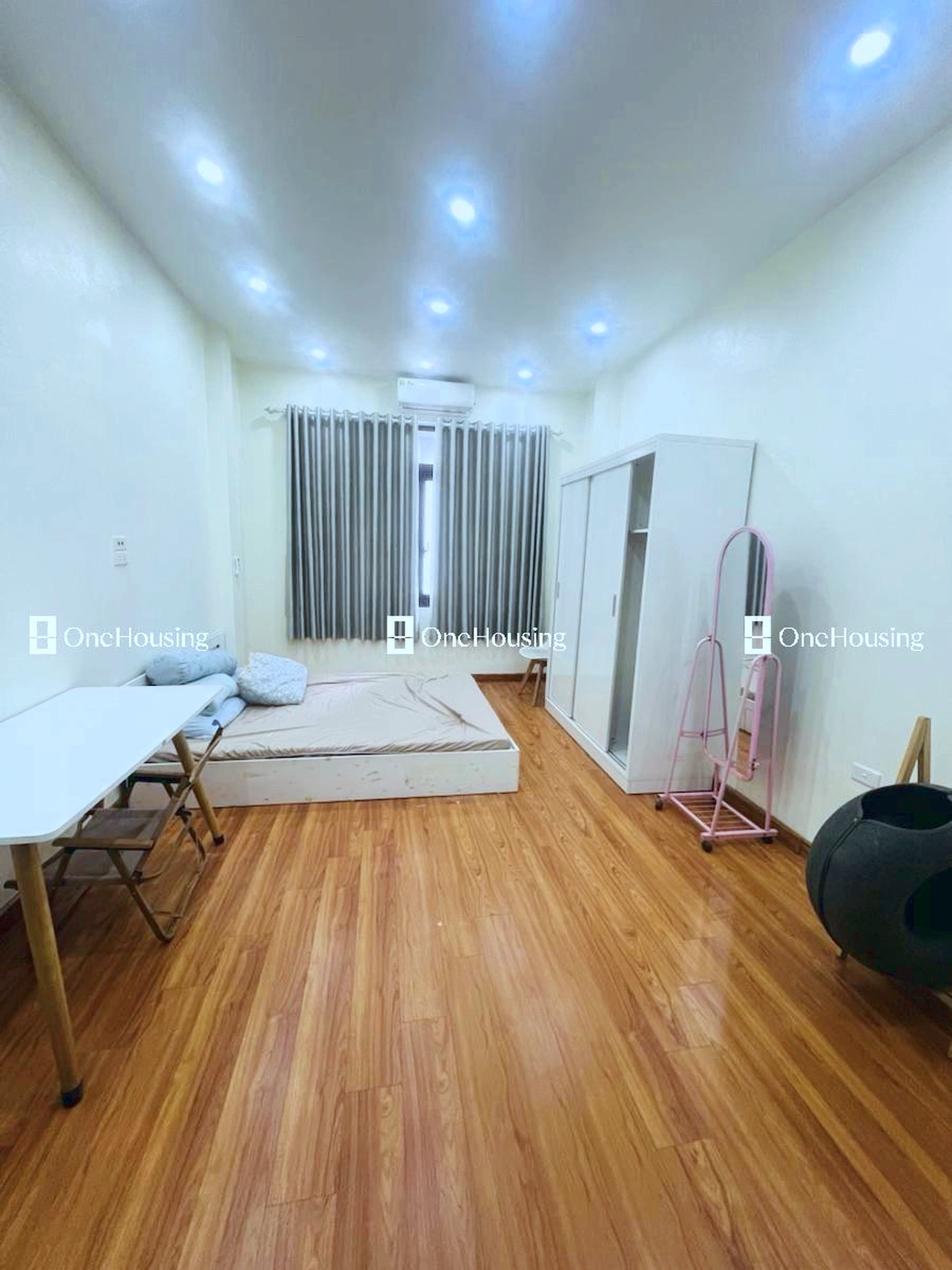 Nhà mặt ngõ cách Lạc Long Quân 50m, P. Nghĩa Đô, Q. Cầu Giấy, TP. Hà Nội