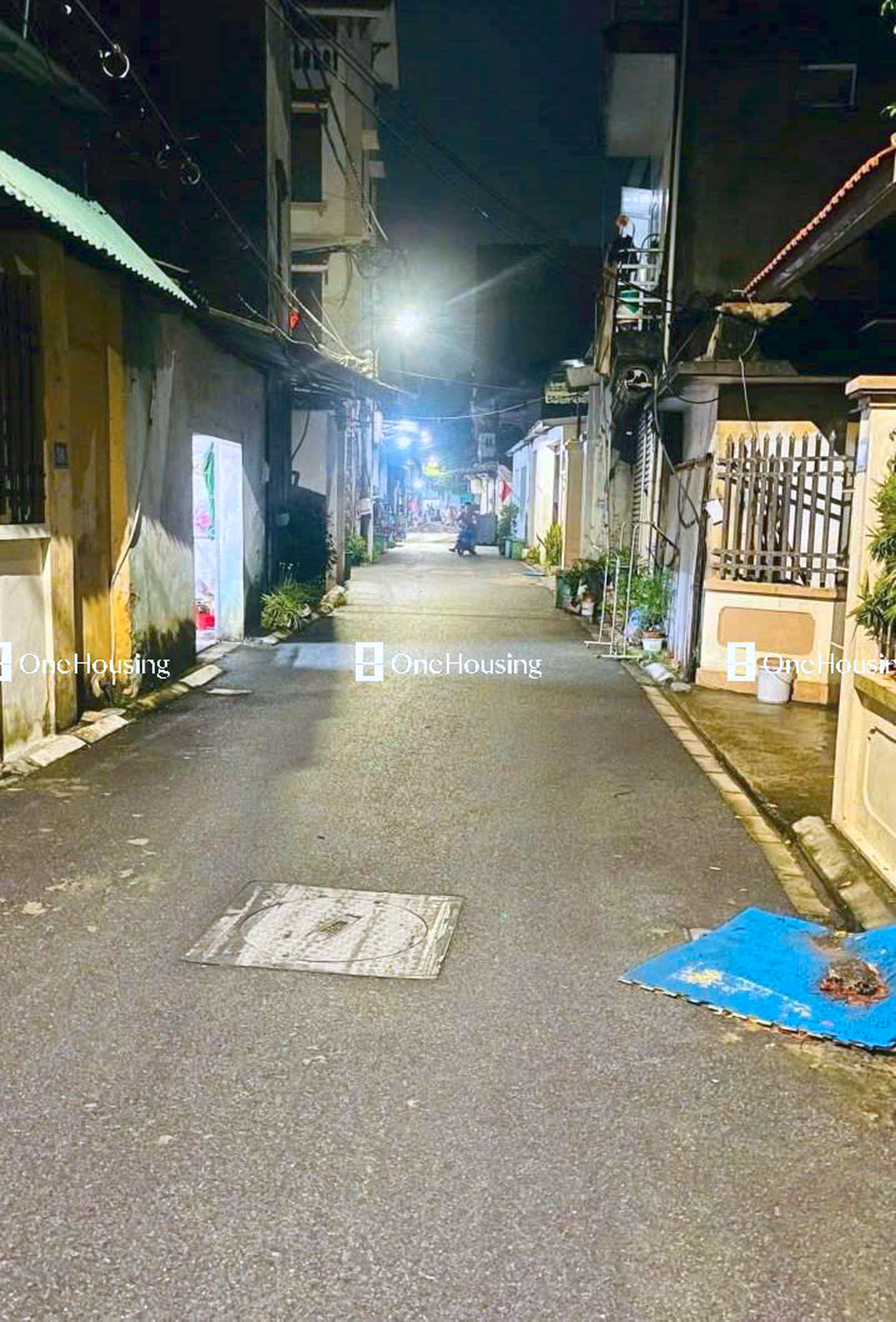 Đất nền cách Đường từ ngã ba giao cắt đường vào thôn Sen Hồ, cạnh đình Sen Hồ đến ngã ba giao đường liên thôn Sen Hồ - Kim Hồ 100m, X. Lệ Chi, H. Gia Lâm, TP. Hà Nội