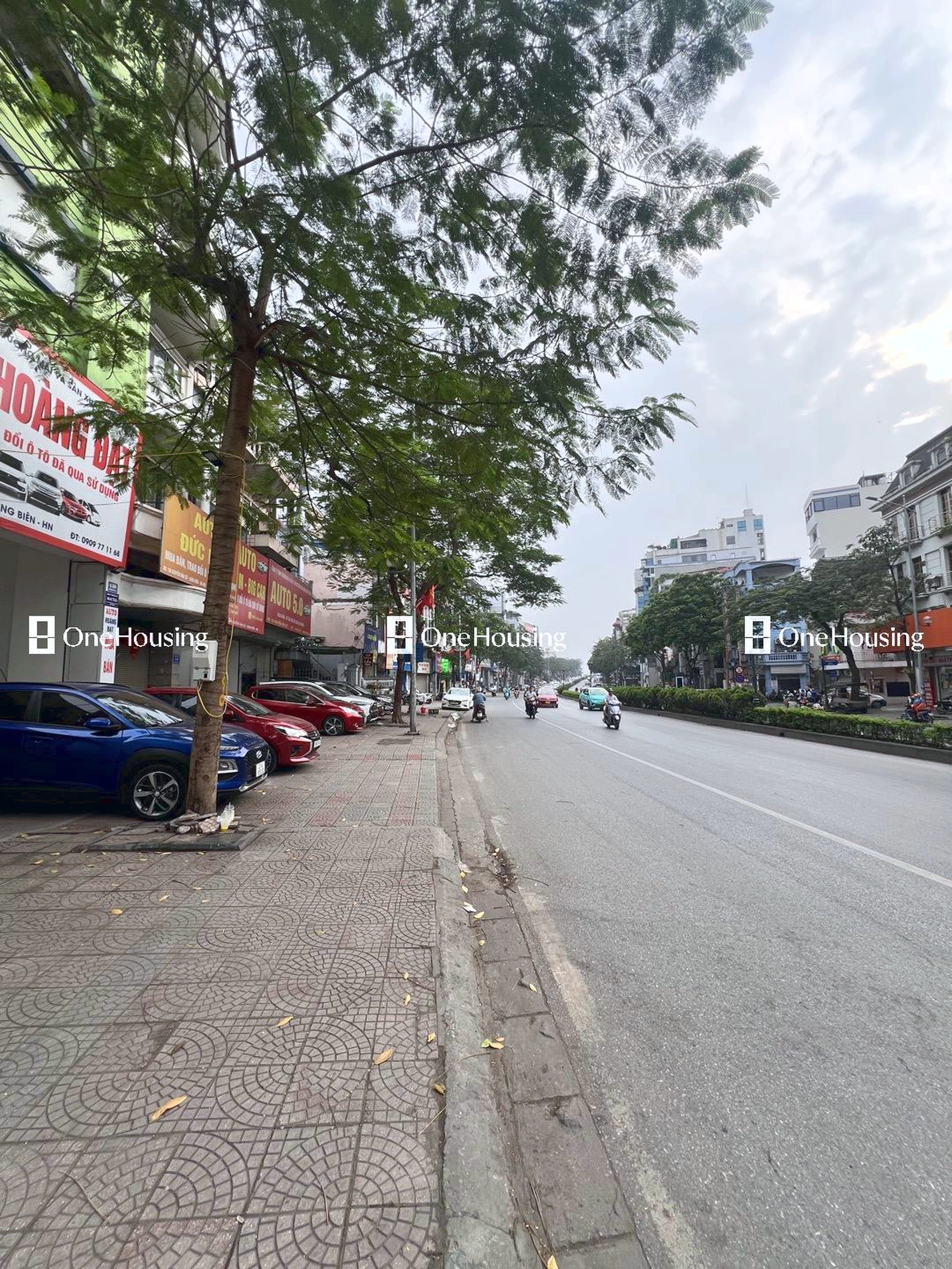 Nhà mặt phố Nguyễn Văn Cừ, P. Bồ Đề, Q. Long Biên, TP. Hà Nội