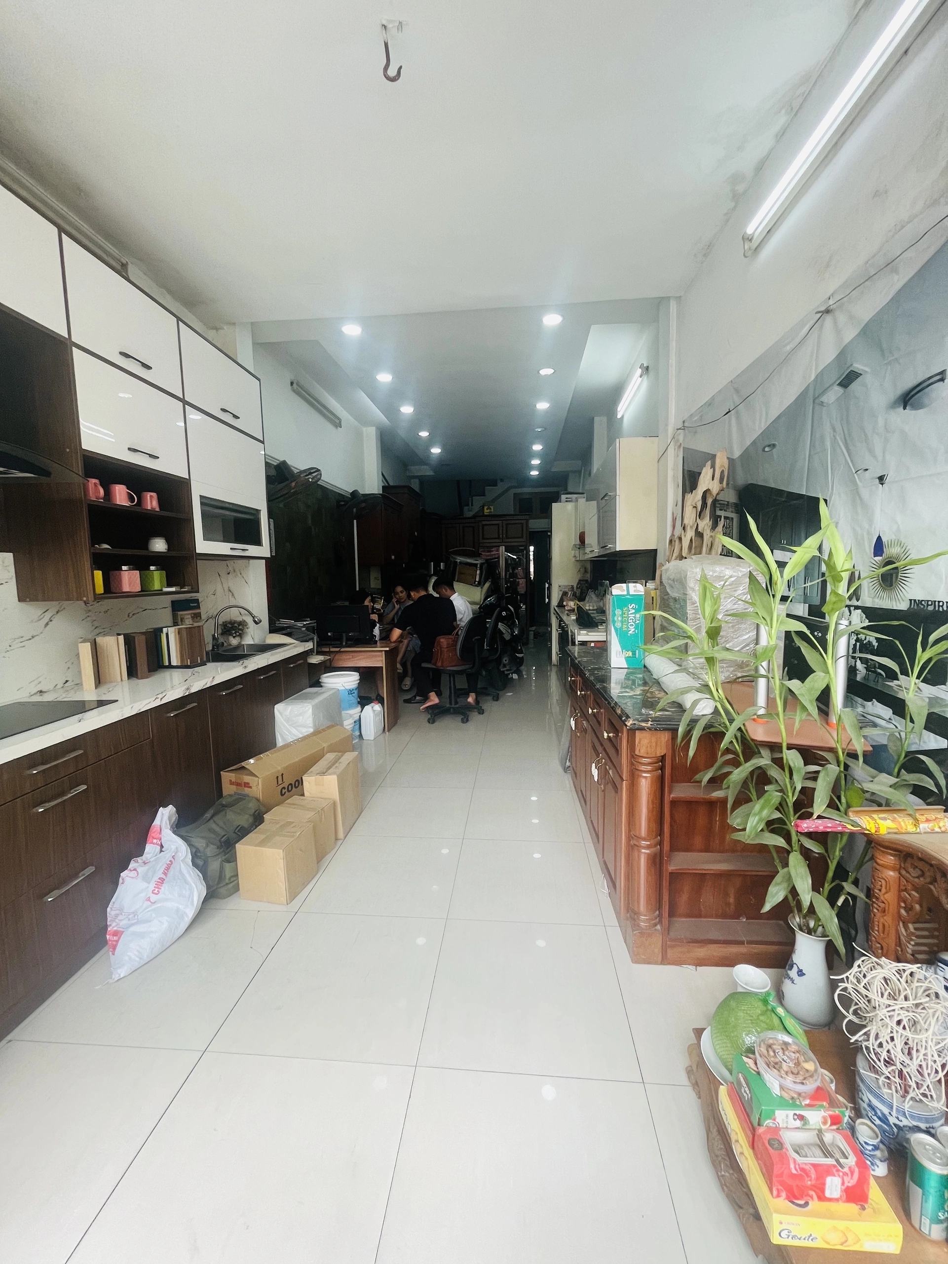 Nhà mặt phố La Thành, P. Giảng Võ, Q. Ba Đình, TP. Hà Nội