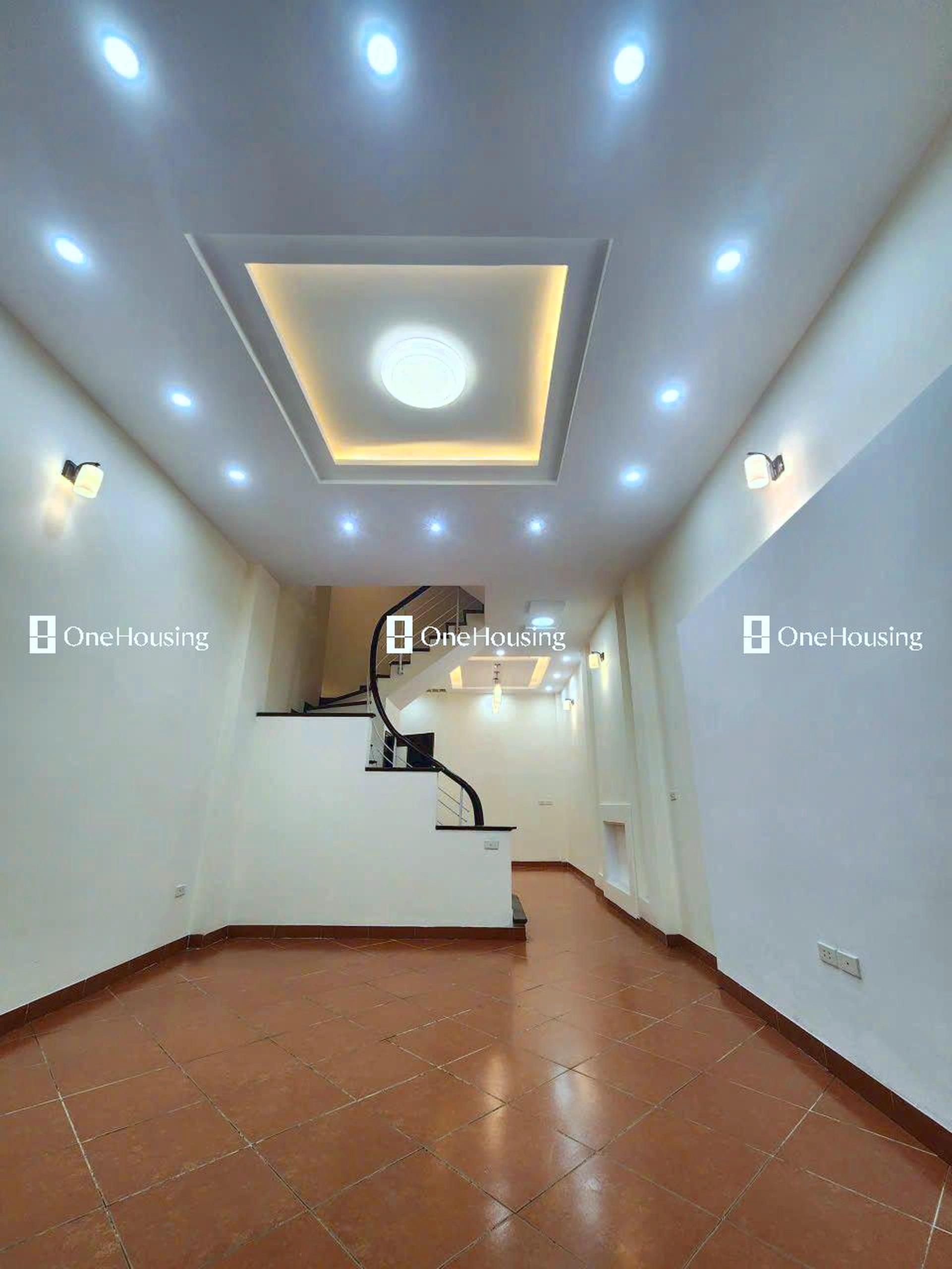 Nhà mặt ngõ cách Đê La Thành 120m, P. Ô Chợ Dừa, Q. Đống Đa, TP. Hà Nội