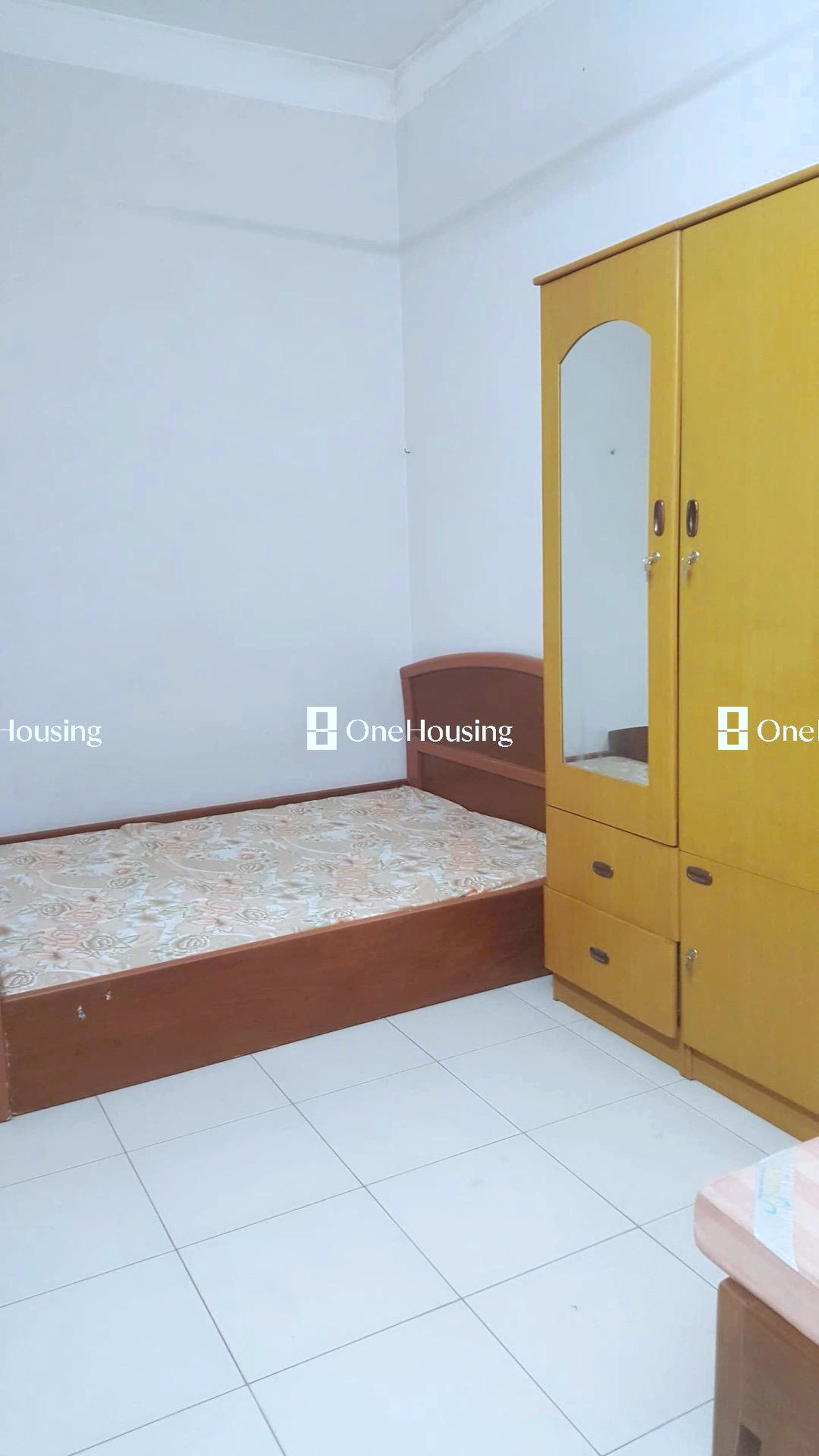 Nhà mặt ngõ cách Nguyễn Văn Cừ 80m, P. Bồ Đề, Q. Long Biên, TP. Hà Nội