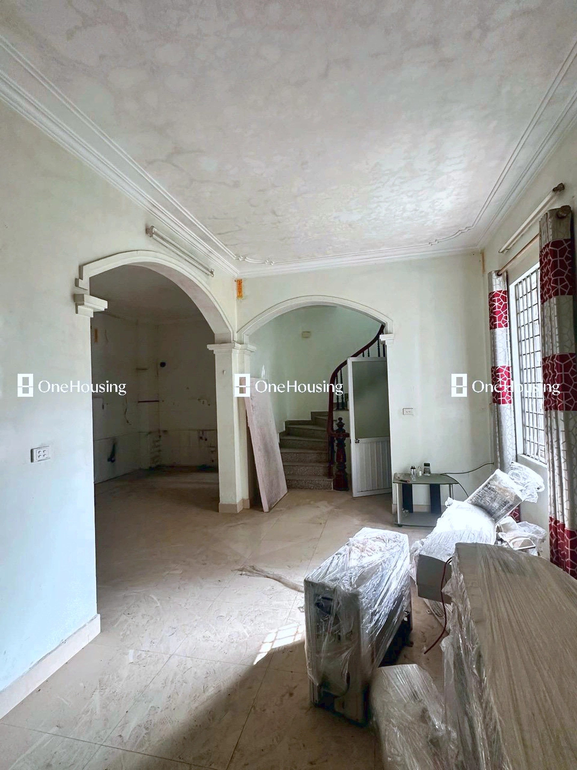 Nhà mặt ngõ cách Âu Cơ 100m, P. Nhật Tân, Q. Tây Hồ, TP. Hà Nội