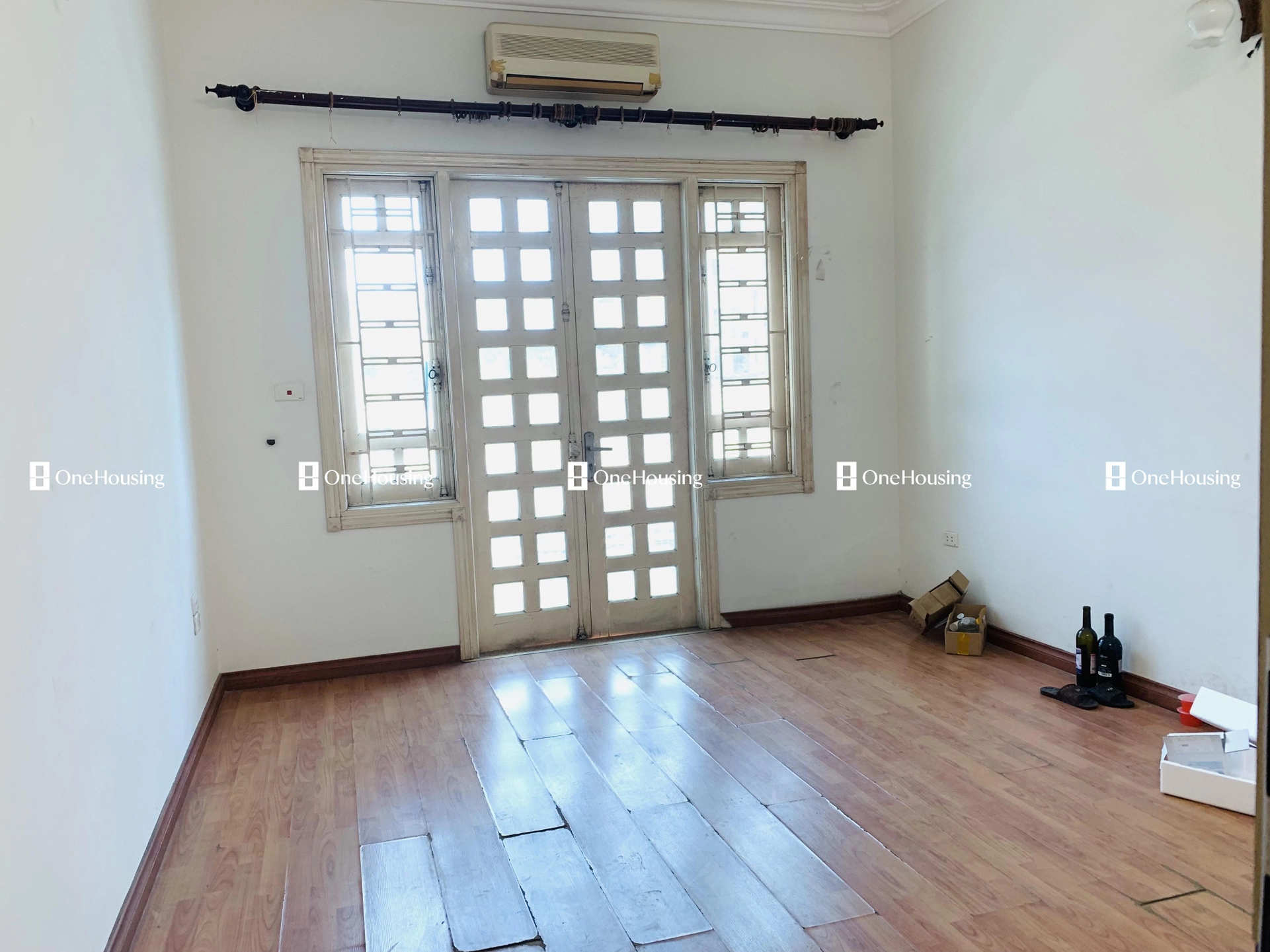 Nhà mặt ngõ cách Lạc Long Quân 60m, P. Nghĩa Đô, Q. Cầu Giấy, TP. Hà Nội
