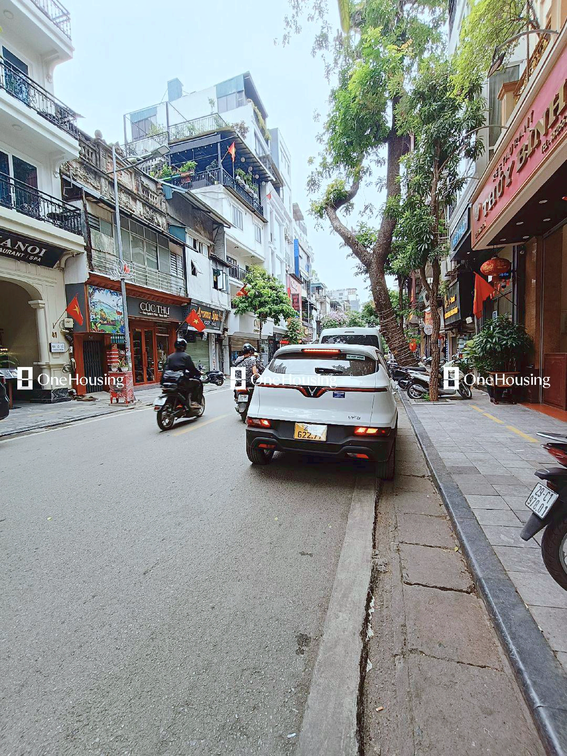 Nhà mặt phố Hàng Gà, P. Hàng Bồ, Q. Hoàn Kiếm, TP. Hà Nội