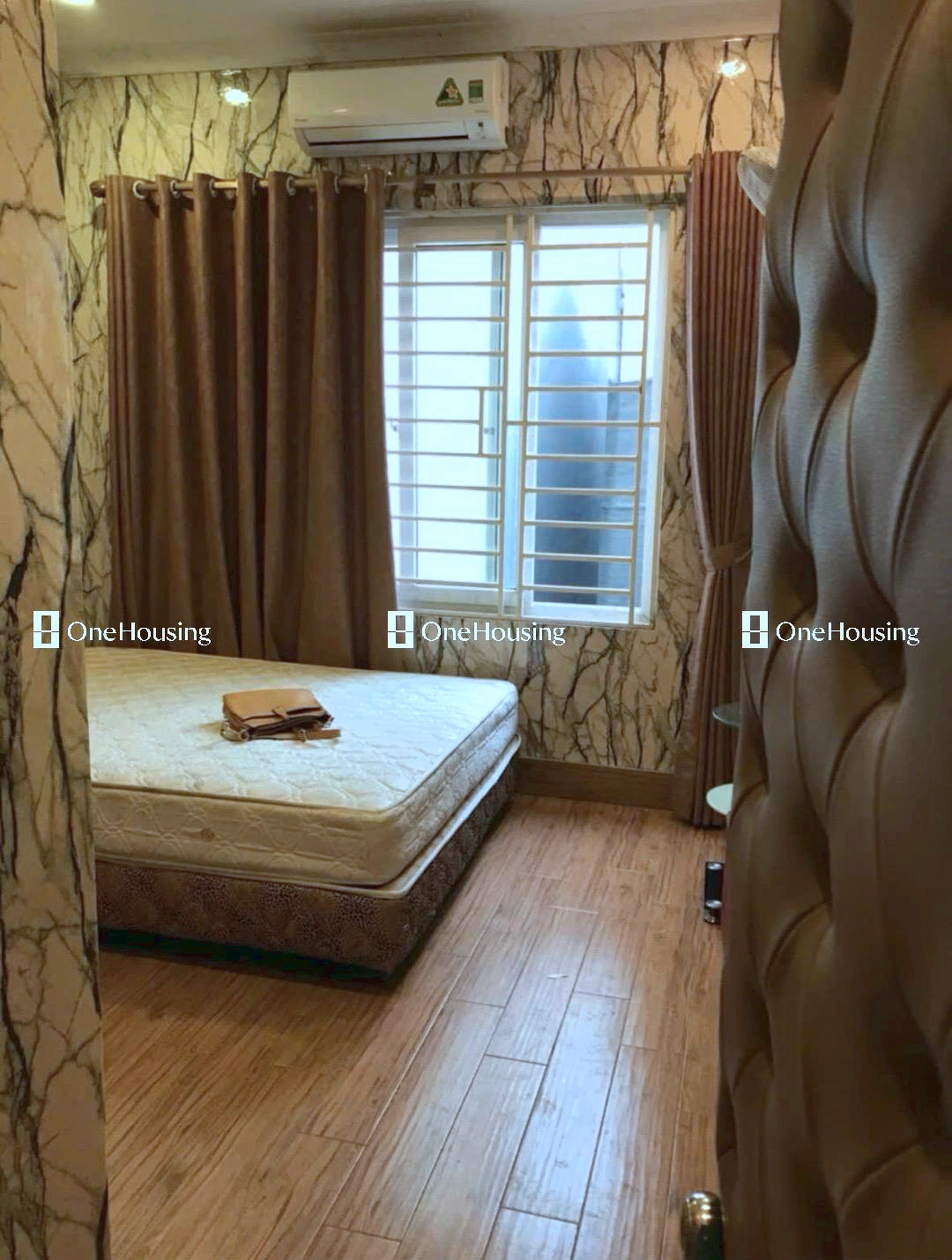 Nhà mặt ngõ cách Âu Cơ 30m, P. Nhật Tân, Q. Tây Hồ, TP. Hà Nội