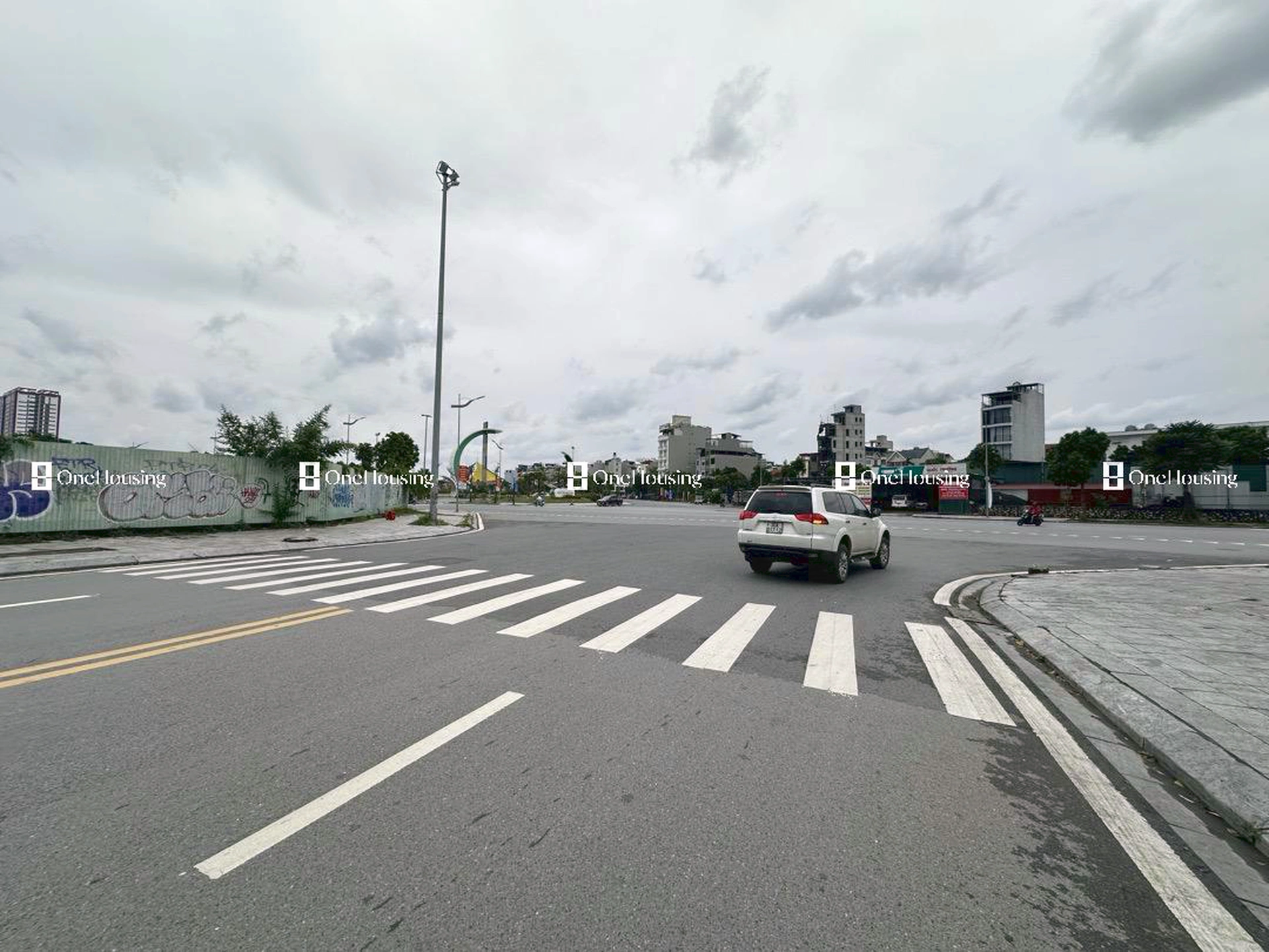 Đất nền cách Gia Thượng 50m, P. Thượng Thanh, Q. Long Biên, TP. Hà Nội