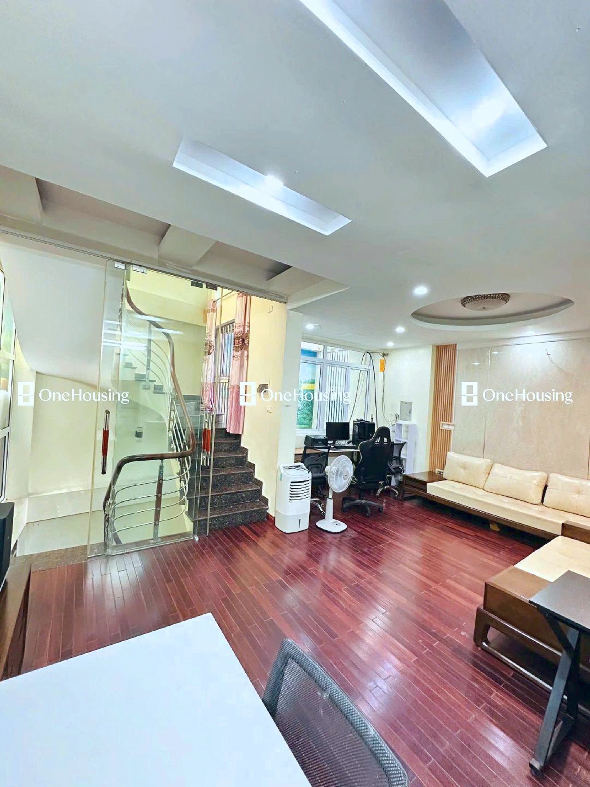 Nhà mặt ngõ cách Nguyễn Văn Linh 100m, P. Phúc Đồng, Q. Long Biên, TP. Hà Nội