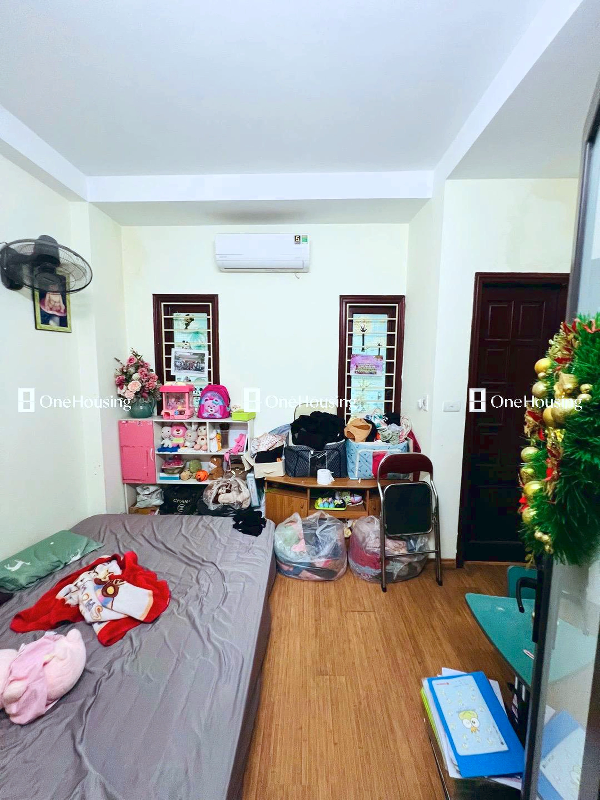 Nhà mặt ngõ cách Lạc Long Quân 50m, P. Nghĩa Đô, Q. Cầu Giấy, TP. Hà Nội