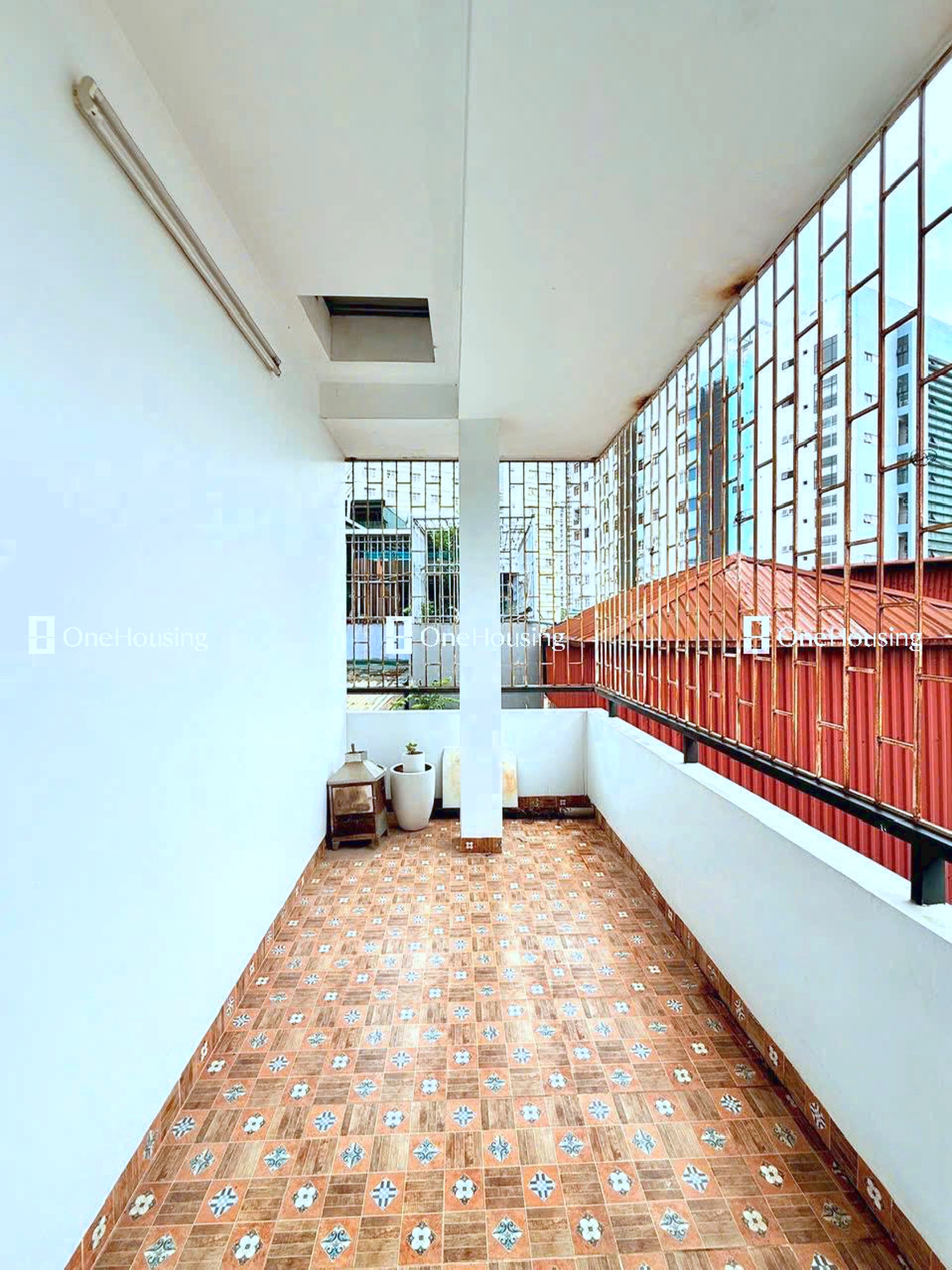 Nhà mặt ngõ cách Pháo Đài Láng 50m, P. Láng Hạ, Q. Đống Đa, TP. Hà Nội