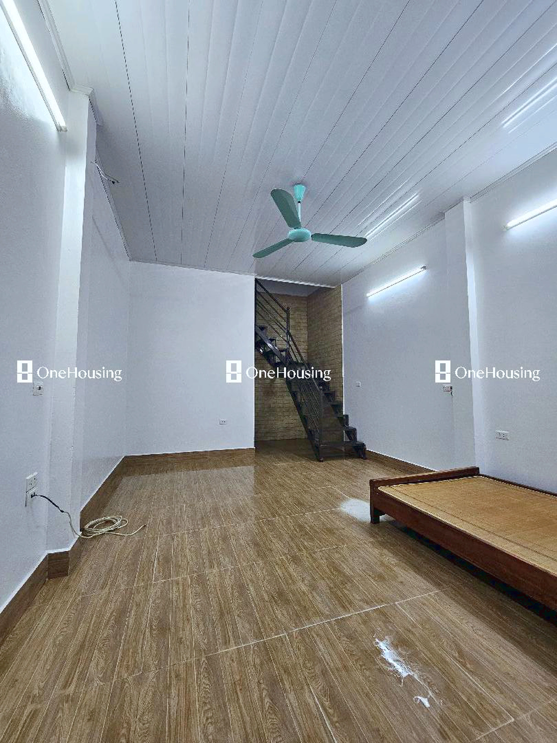 Nhà mặt ngõ cách Thạch Cầu 15m, P. Long Biên, Q. Long Biên, TP. Hà Nội