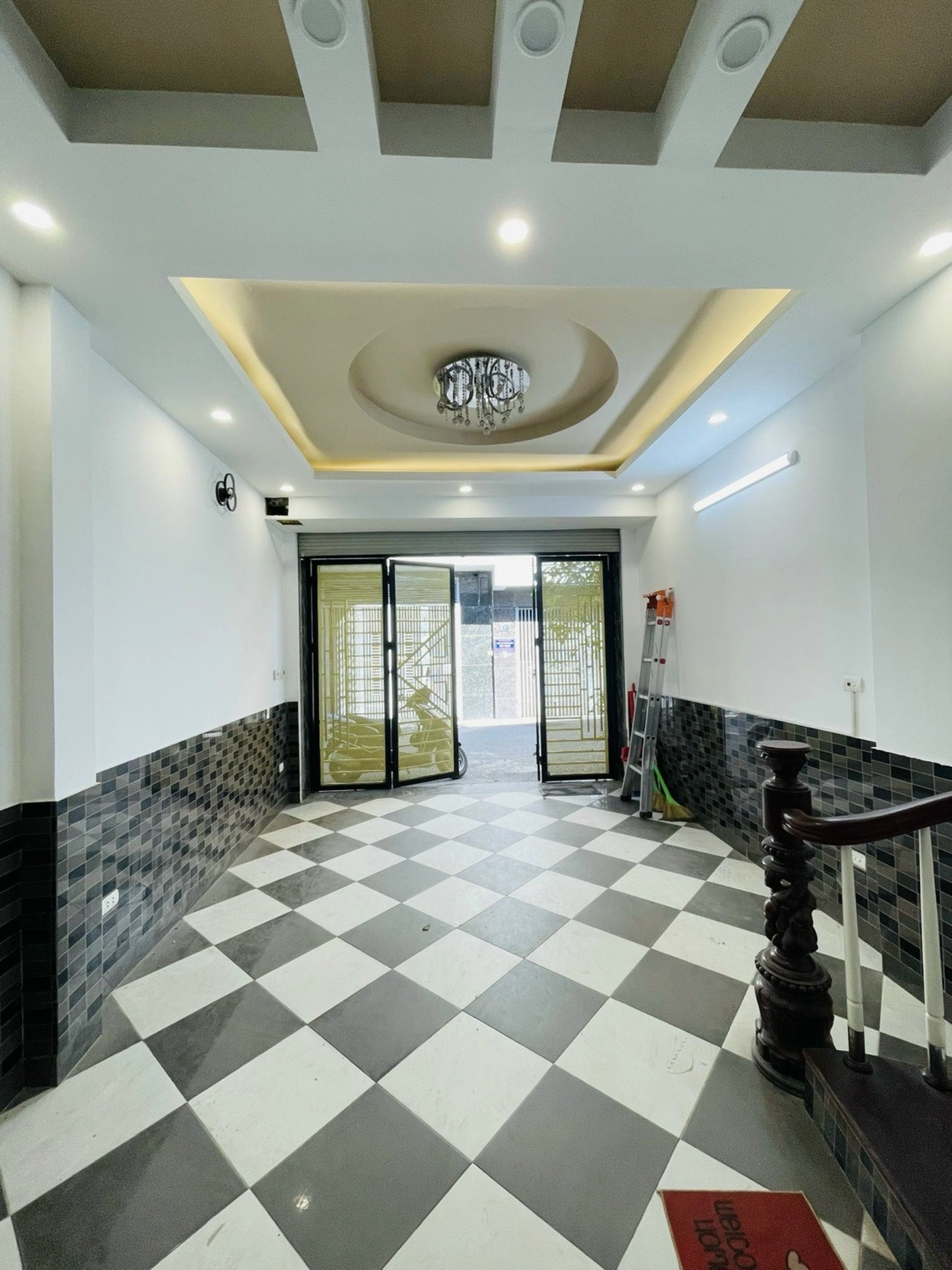 Nhà mặt ngõ cách Nguyễn Khang 70m, P. Yên Hòa, Q. Cầu Giấy, TP. Hà Nội