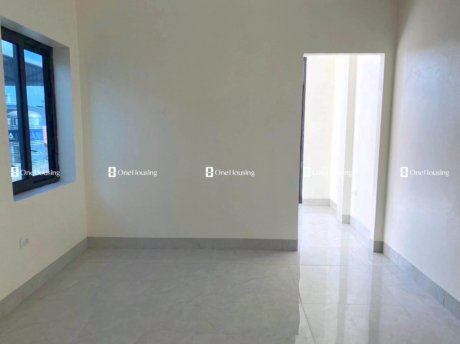 Nhà mặt ngõ cách Nguyễn Văn Linh 100m, P. Thạch Bàn, Q. Long Biên, TP. Hà Nội