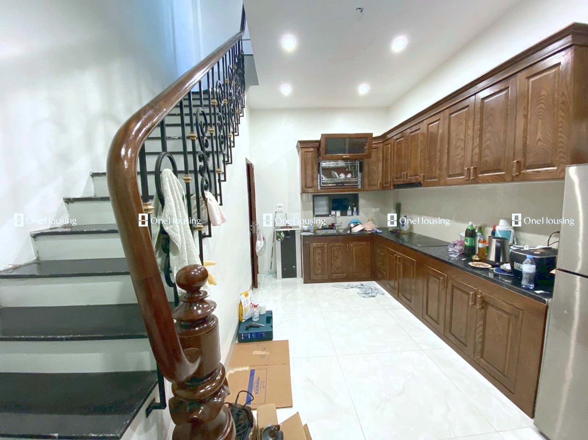 Nhà mặt ngõ cách Nguyễn Văn Linh 100m, P. Thạch Bàn, Q. Long Biên, TP. Hà Nội