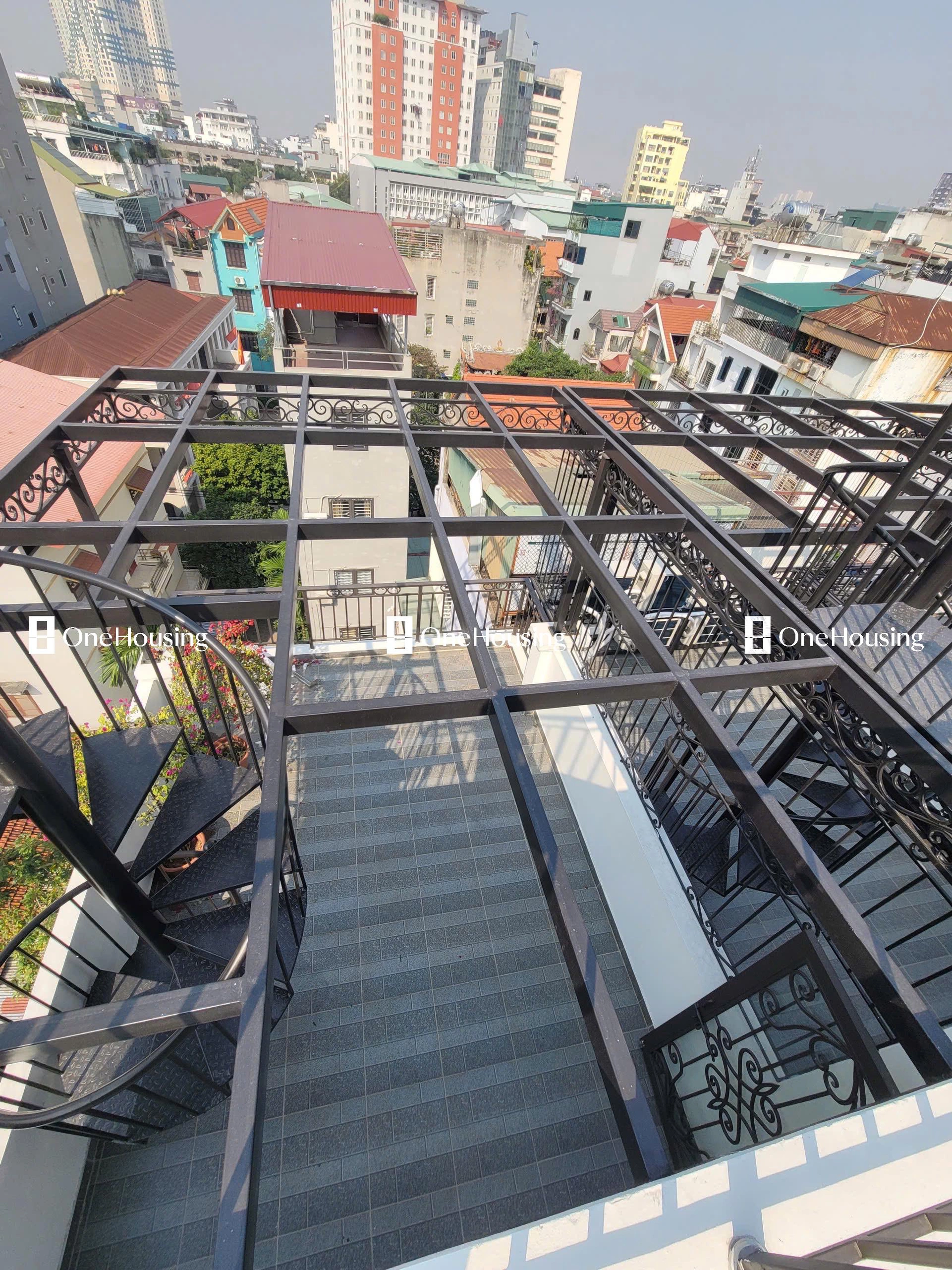 Nhà mặt ngõ cách Nguyễn Văn Cừ 100m, P. Bồ Đề, Q. Long Biên, TP. Hà Nội