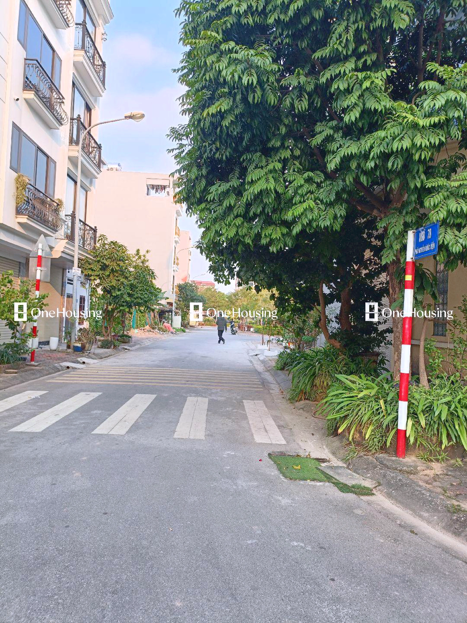 Đất nền cách Nguyễn Khắc Viện 50m, P. Việt Hưng, Q. Long Biên, TP. Hà Nội