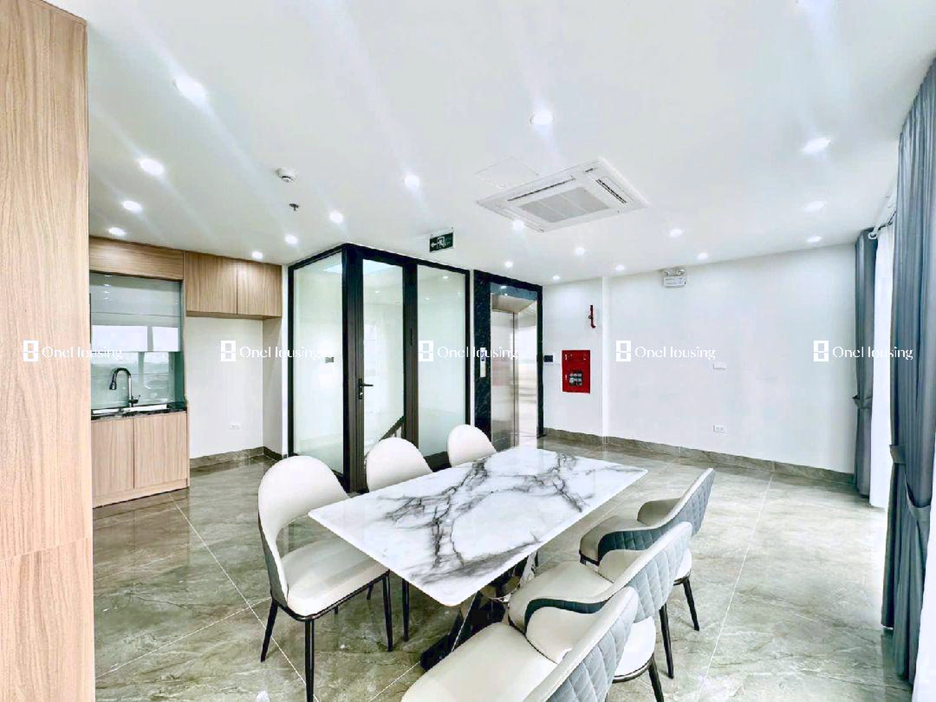 Nhà mặt phố Bát Khối (Mặt đê sông Hồng), P. Long Biên, Q. Long Biên, TP. Hà Nội
