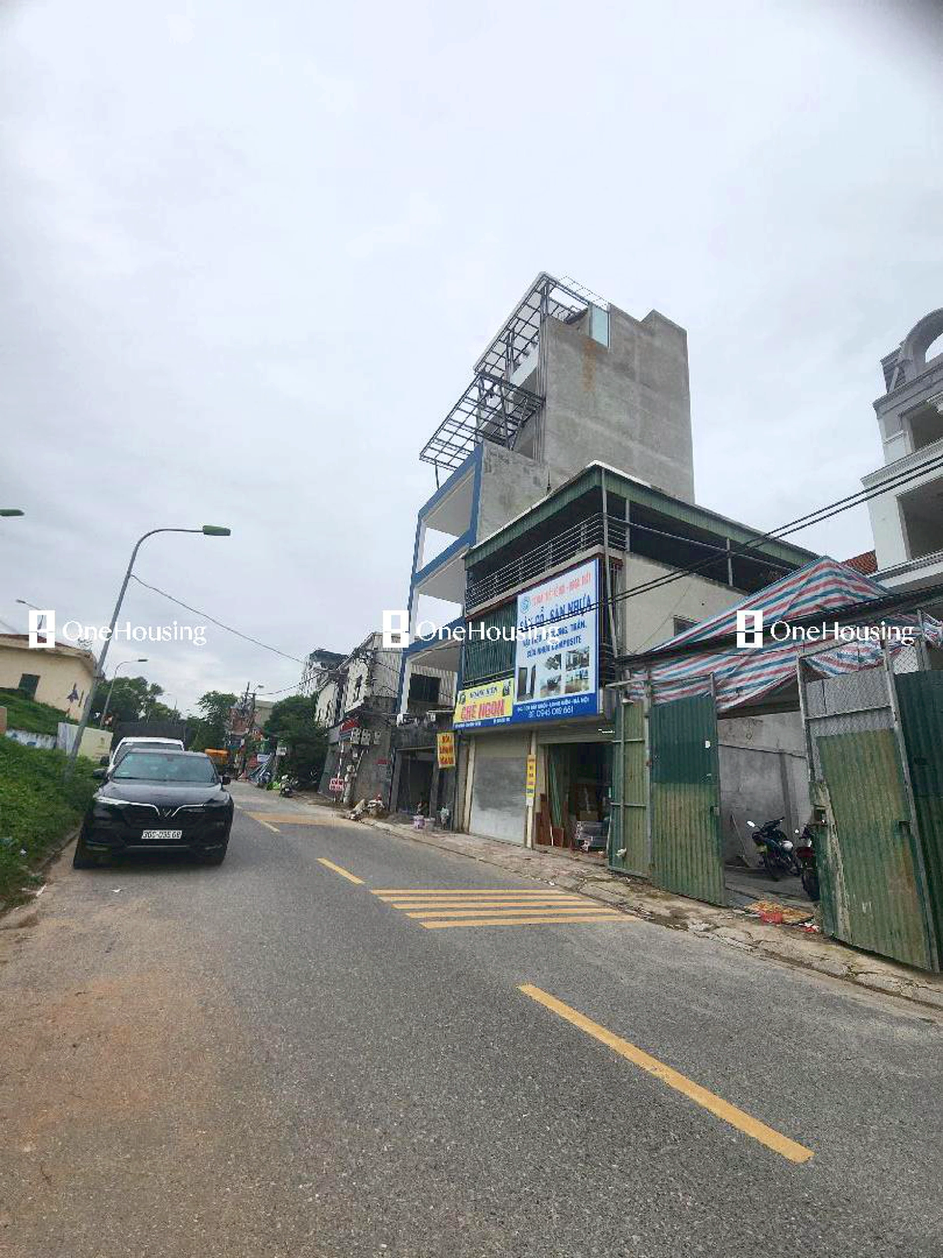 Nhà mặt phố Bát Khối (Mặt đê sông Hồng), P. Long Biên, Q. Long Biên, TP. Hà Nội