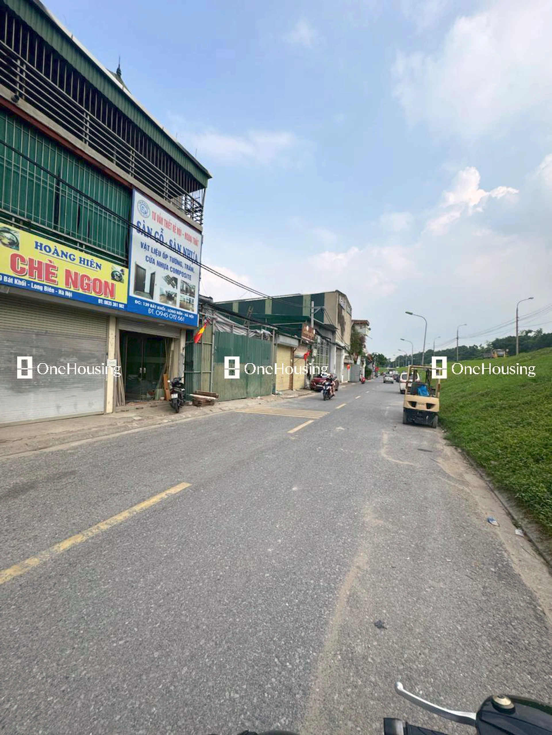 Nhà mặt phố Bát Khối (Mặt đê sông Hồng), P. Long Biên, Q. Long Biên, TP. Hà Nội