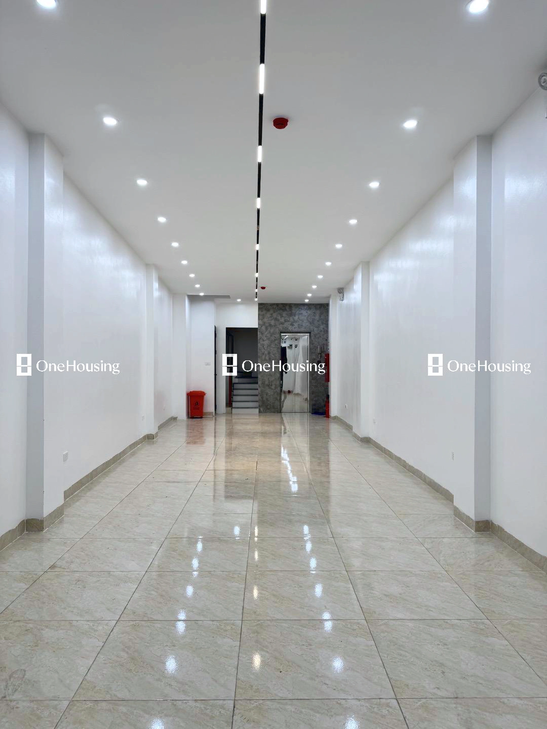 Nhà mặt ngõ cách Nguyễn Văn Cừ 50m, P. Bồ Đề, Q. Long Biên, TP. Hà Nội