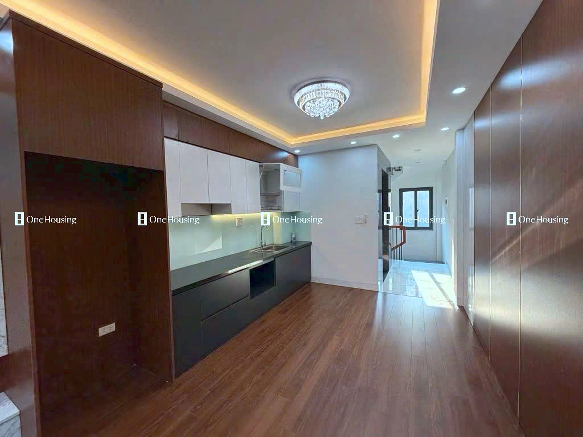 Nhà mặt ngõ cách Nguyễn Văn Linh 150m, P. Thạch Bàn, Q. Long Biên, TP. Hà Nội