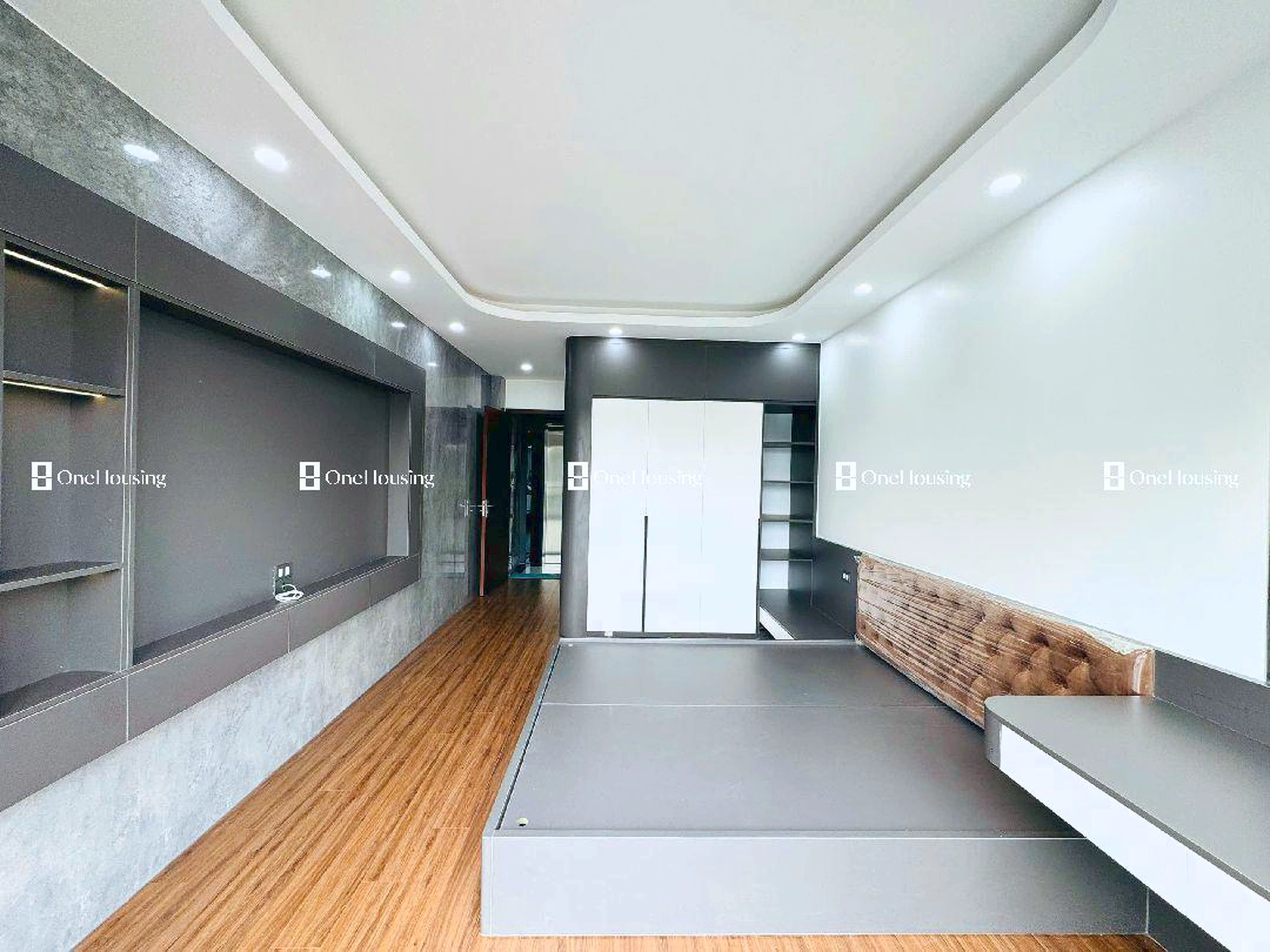 Nhà mặt ngõ cách Nguyễn Văn Linh 250m, P. Thạch Bàn, Q. Long Biên, TP. Hà Nội