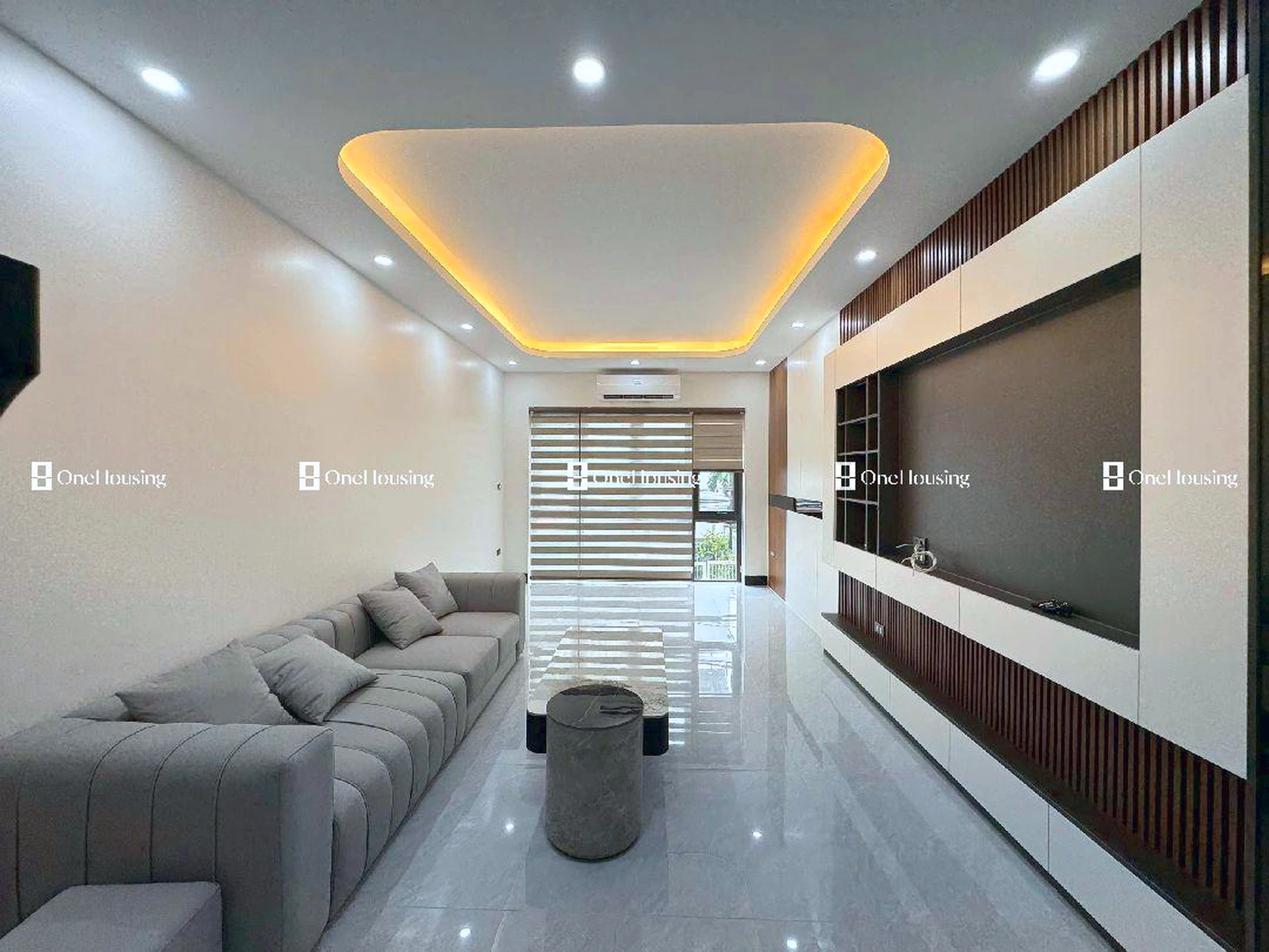 Nhà mặt ngõ cách Nguyễn Văn Linh 250m, P. Thạch Bàn, Q. Long Biên, TP. Hà Nội