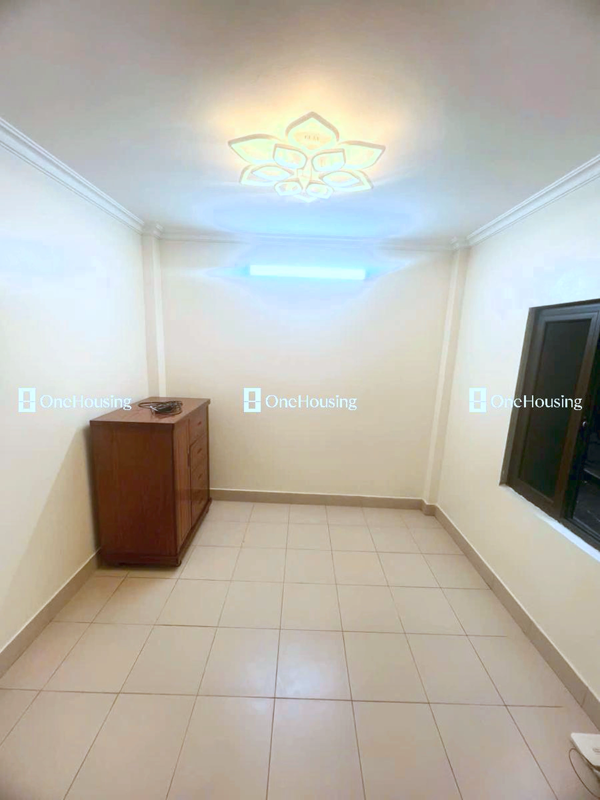 Nhà mặt ngõ cách Trần Quốc Vượng 200m, P. Dịch Vọng Hậu, Q. Cầu Giấy, TP. Hà Nội