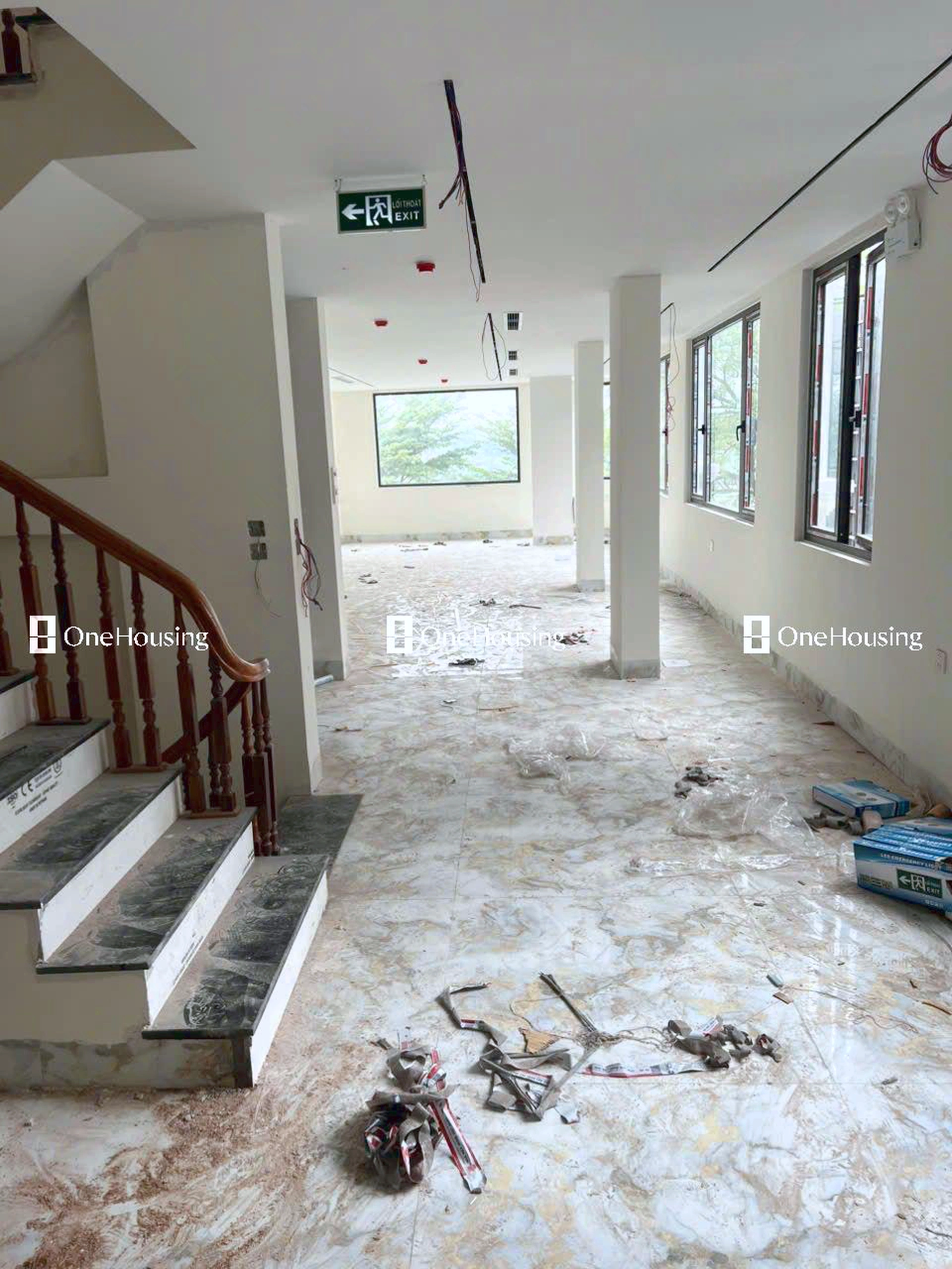 Nhà mặt phố Trần Vỹ, P. Mai Dịch, Q. Cầu Giấy, TP. Hà Nội