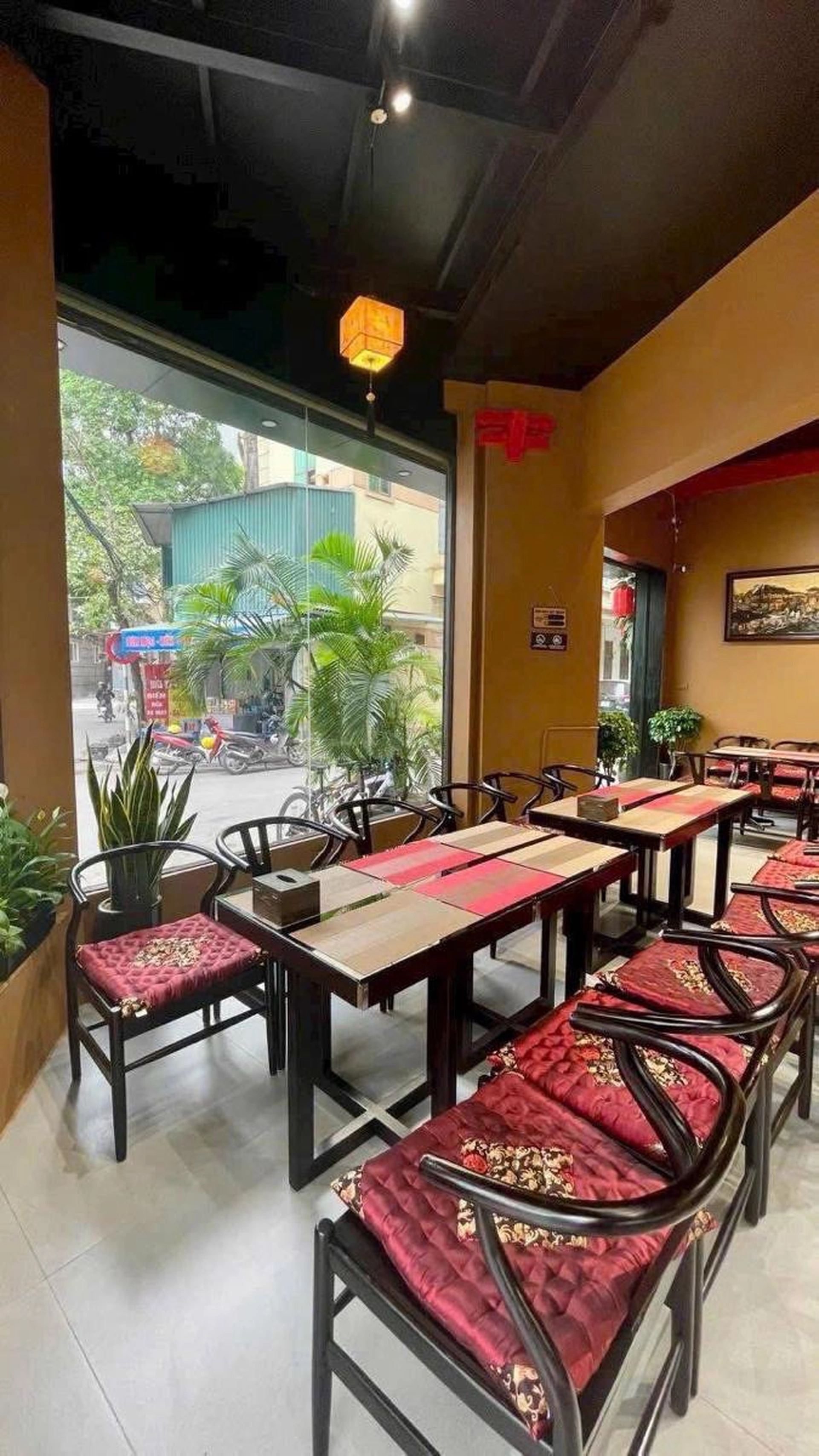 Nhà mặt ngõ cách Đông Quan 10m, P. Quan Hoa, Q. Cầu Giấy, TP. Hà Nội