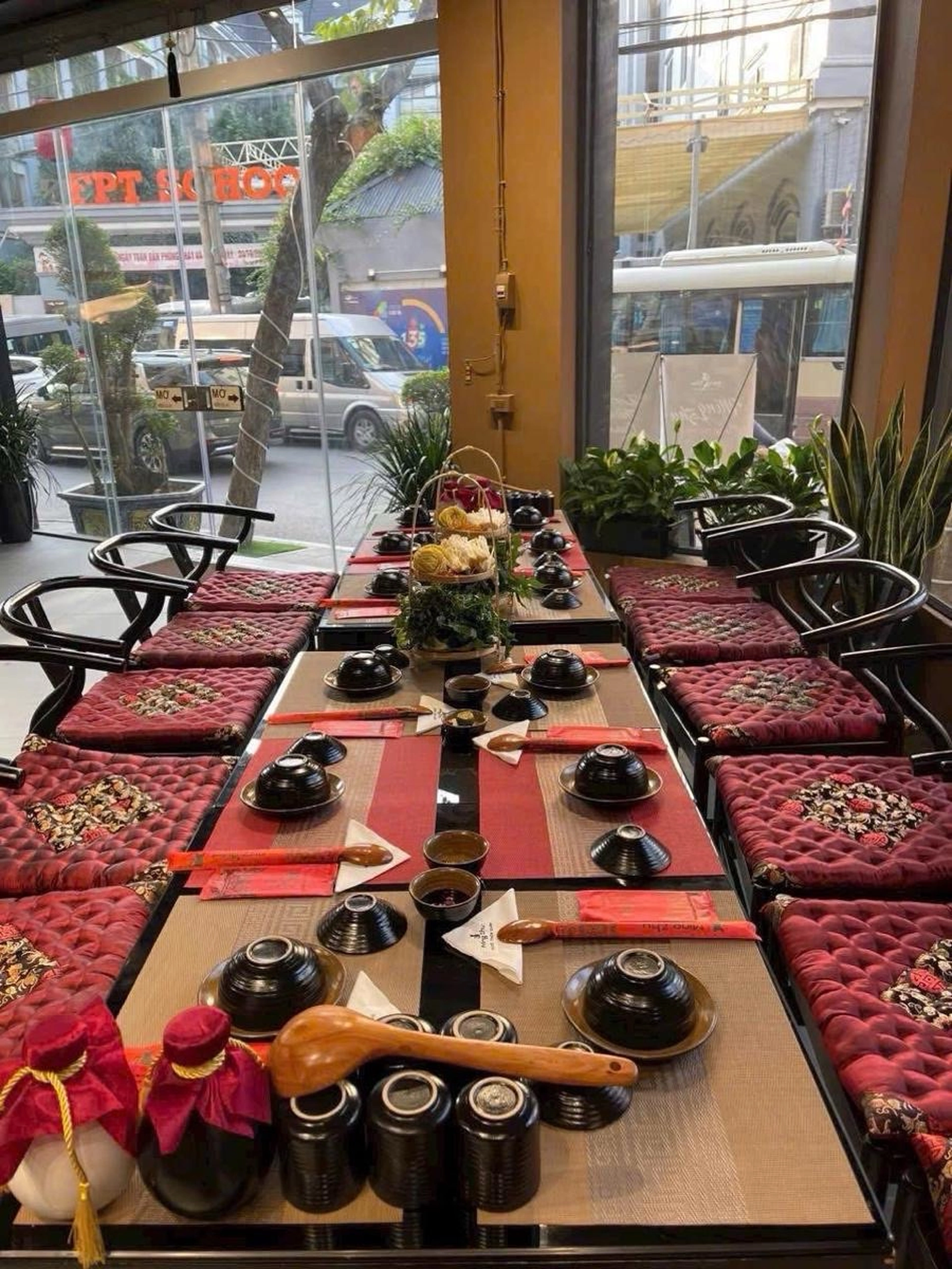 Nhà mặt ngõ cách Đông Quan 10m, P. Quan Hoa, Q. Cầu Giấy, TP. Hà Nội