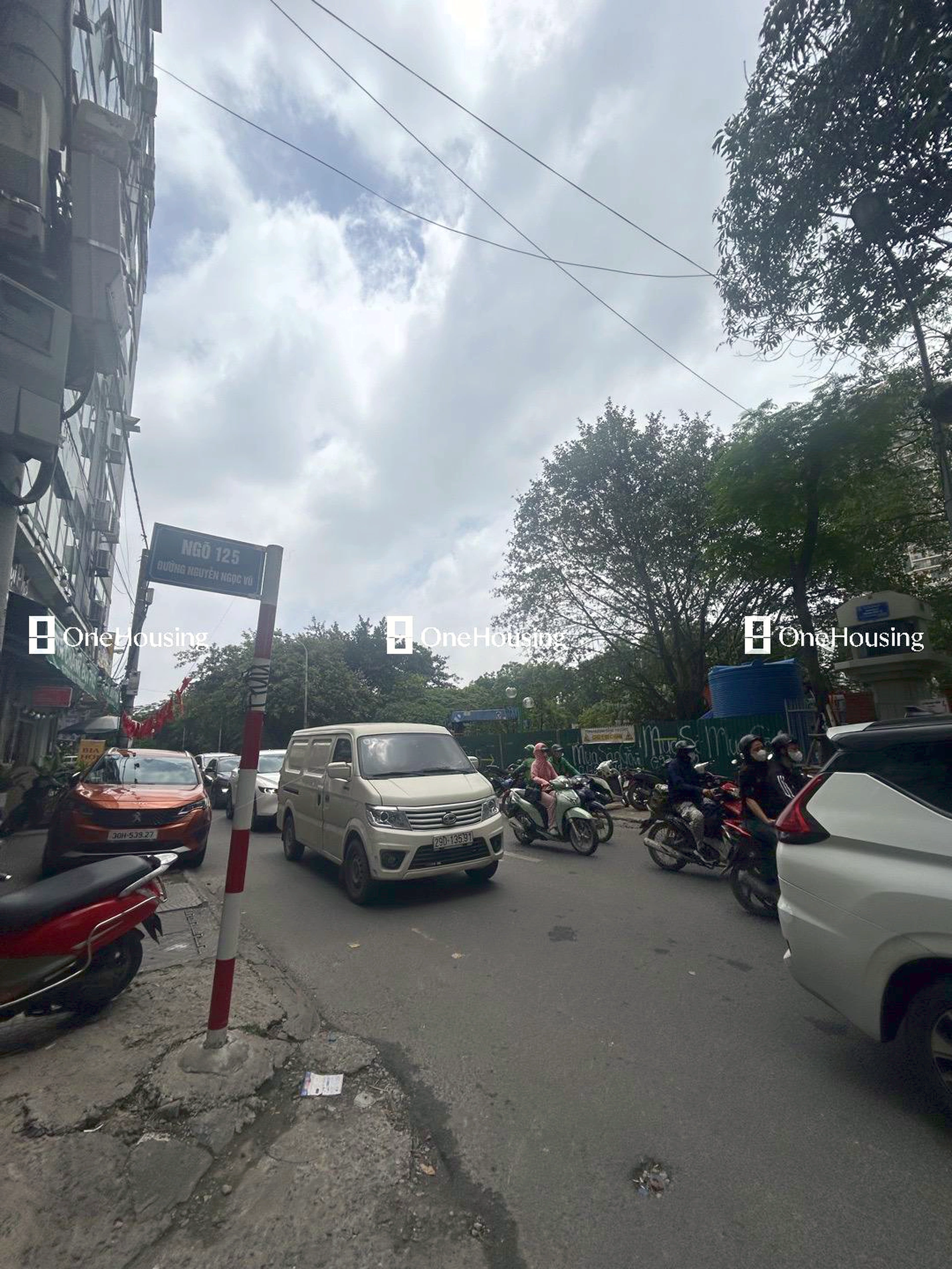 Nhà mặt ngõ cách Nguyễn Ngọc Vũ 10m, P. Trung Hòa, Q. Cầu Giấy, TP. Hà Nội
