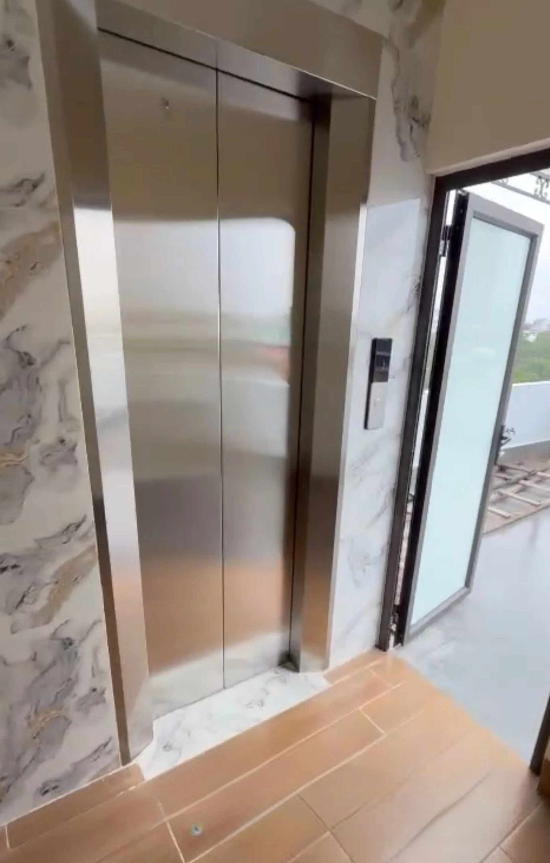 Nhà mặt ngõ cách Cự Khối 50m, P. Thạch Bàn, Q. Long Biên, TP. Hà Nội