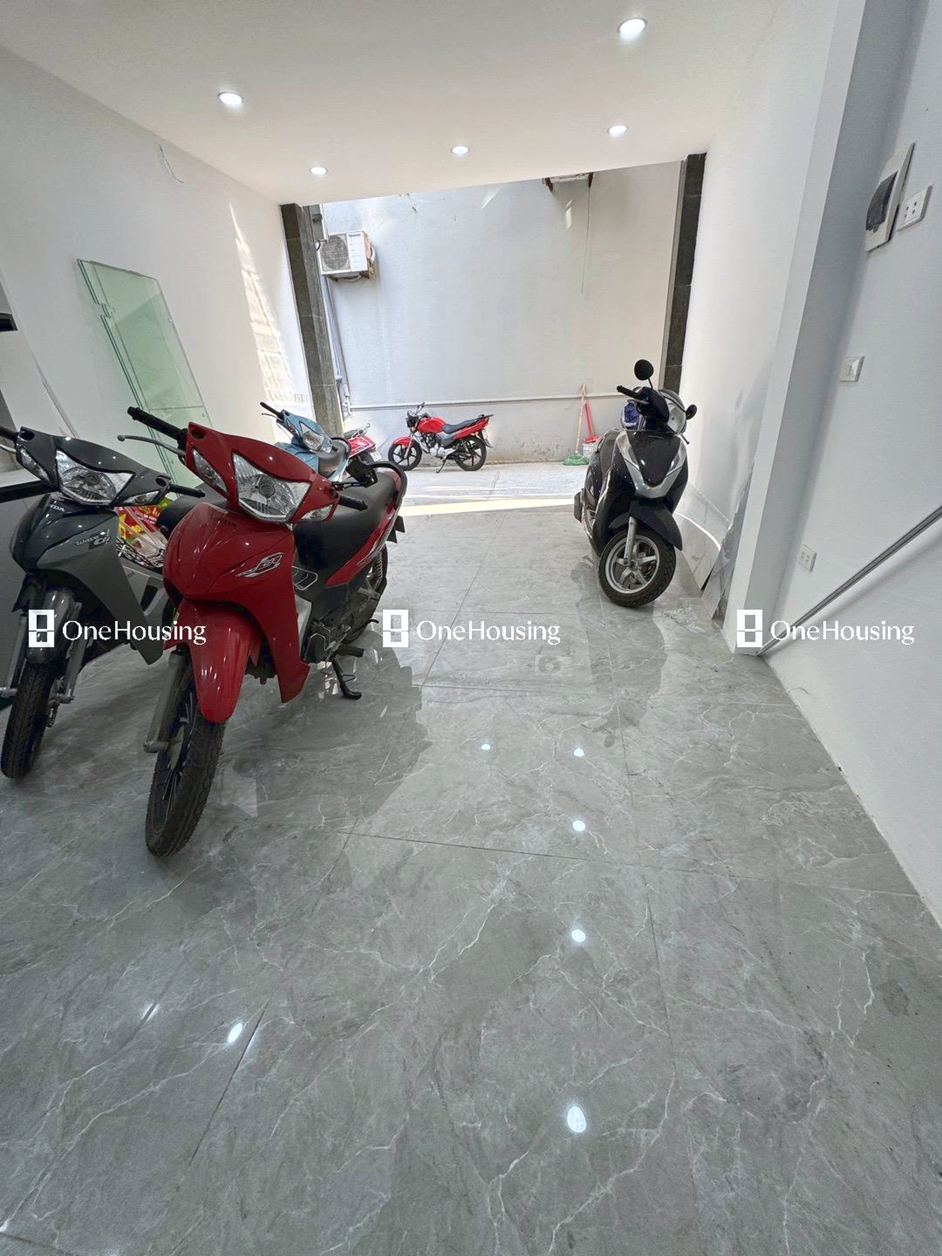 Nhà mặt ngõ cách Trường Lâm 12m, P. Đức Giang, Q. Long Biên, TP. Hà Nội