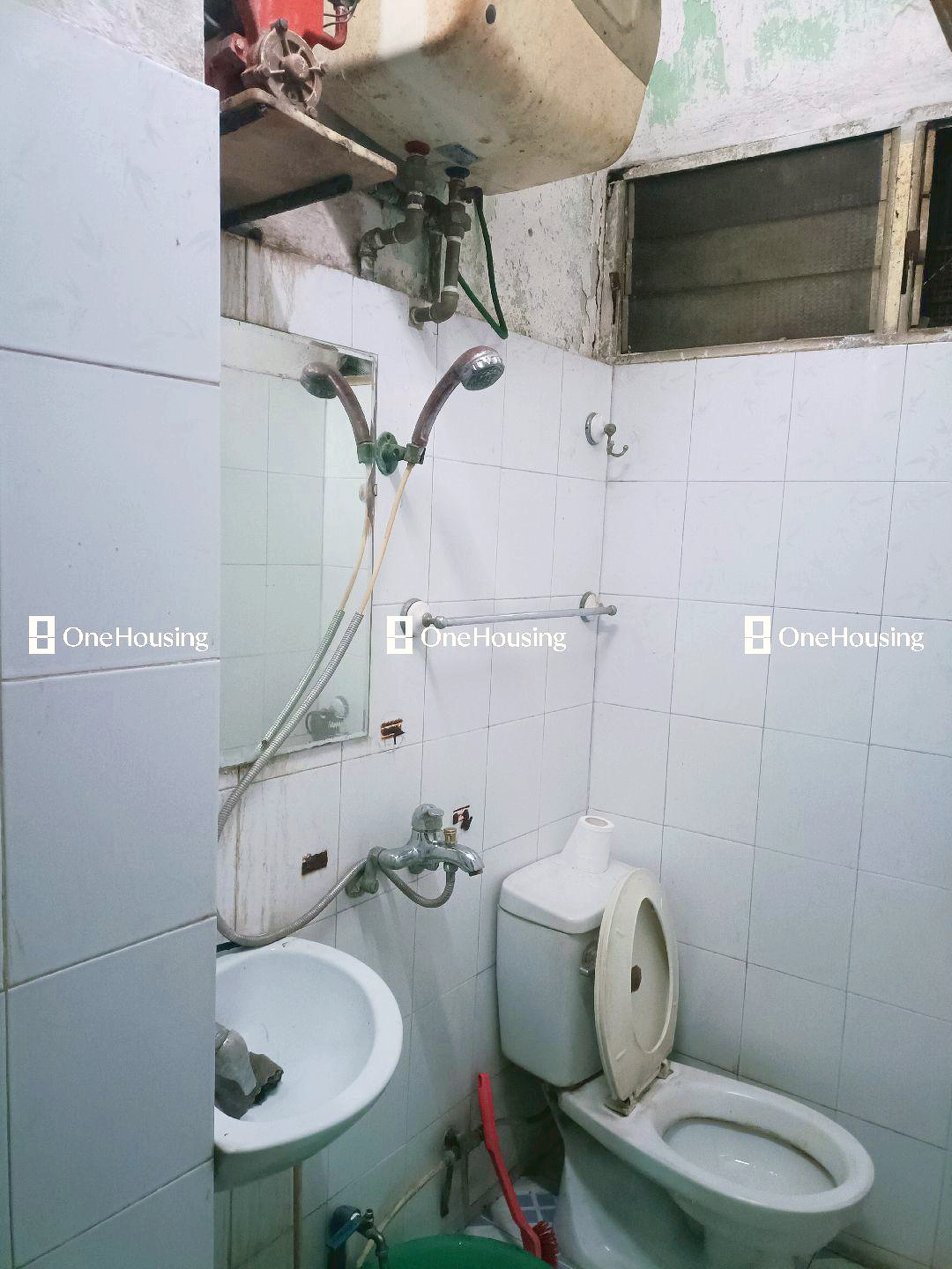 Nhà mặt ngõ cách Trần Hưng Đạo 50m, P. Trần Hưng Đạo, Q. Hoàn Kiếm, TP. Hà Nội